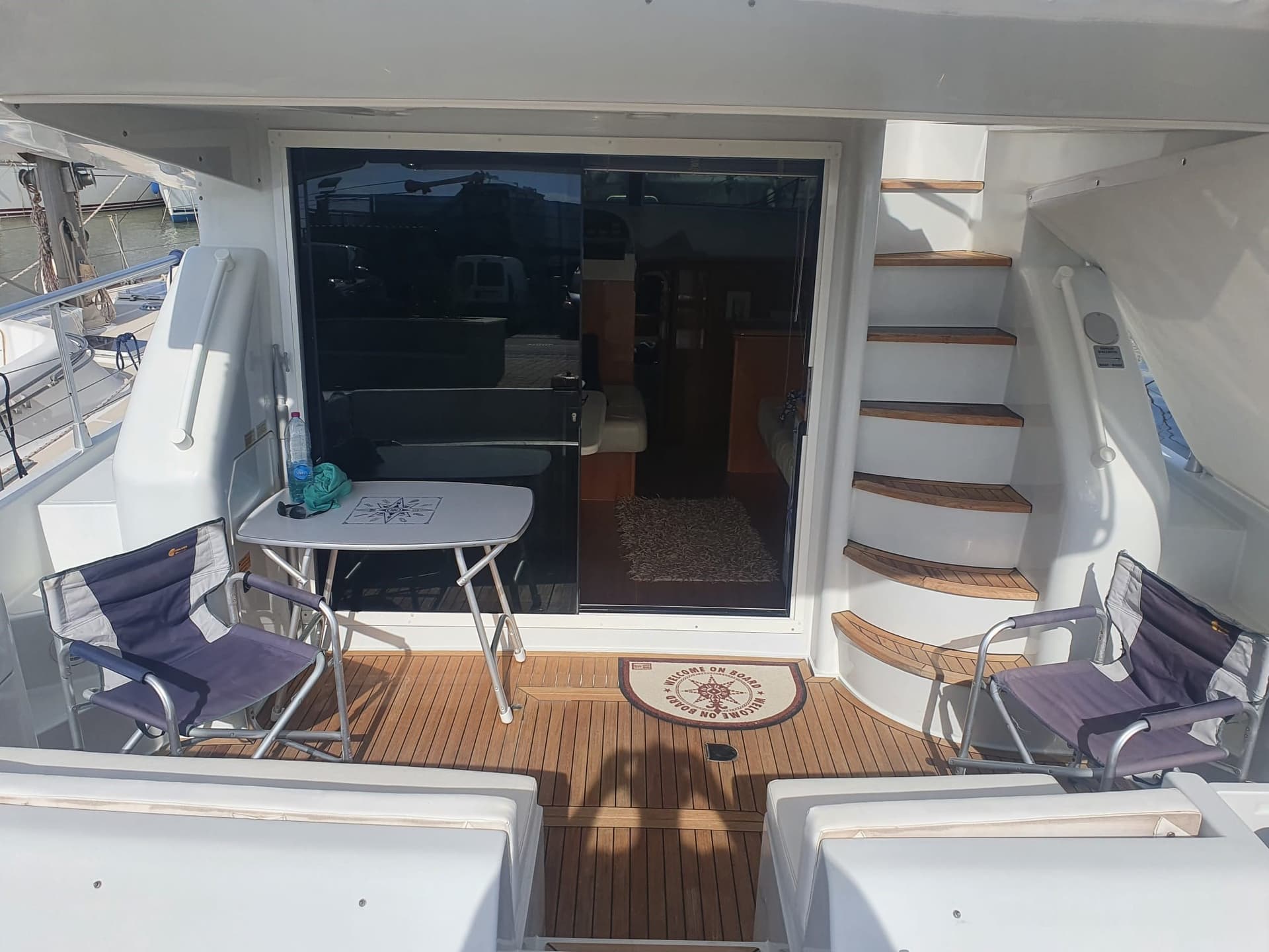 Raffaelli Levante 43 Fly - Detail View 1 Raffaelli Levante 43 Fly - Detail View 1