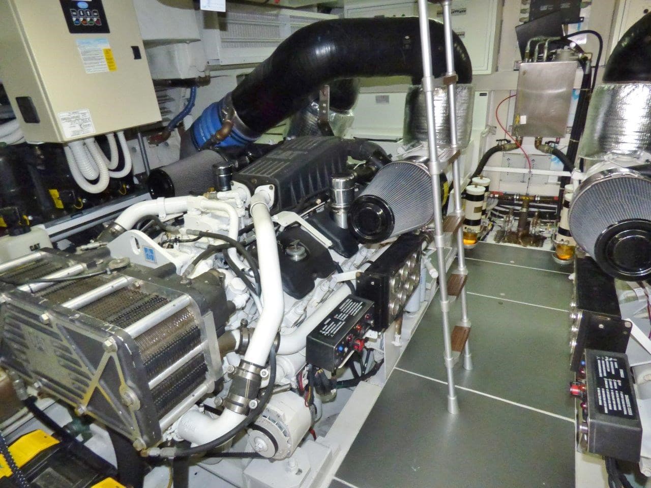 Evo Marine DEAUVILLE 76 used - hero image 20