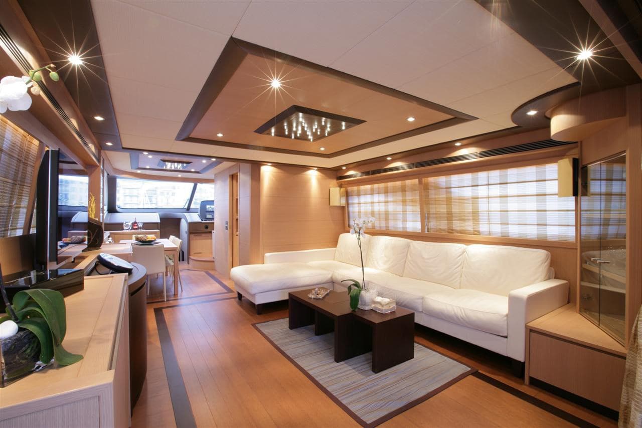Evo Marine DEAUVILLE 76 used - hero image 7