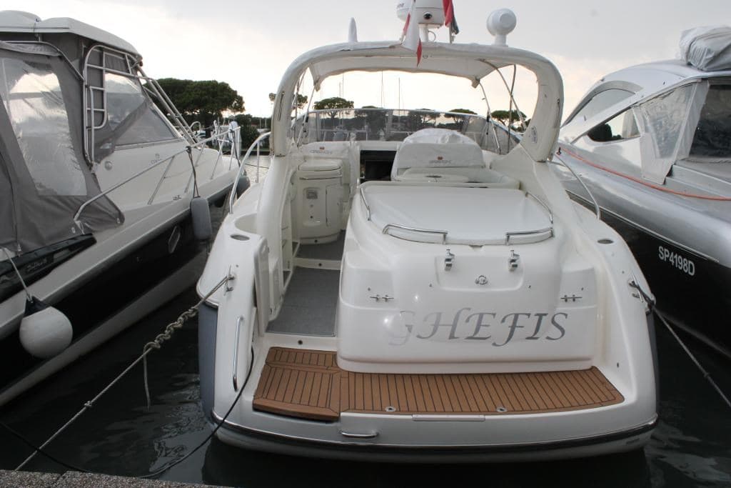 Cranchi Endurance 39 - Detail View 1 Cranchi Endurance 39 - Detail View 1