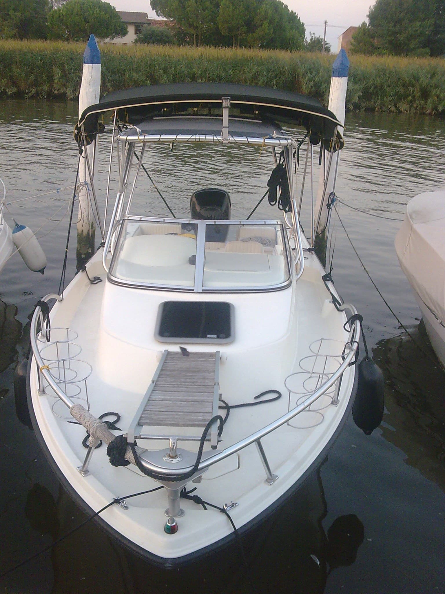 Mako Marine MAKO 215 WA used - hero image 8