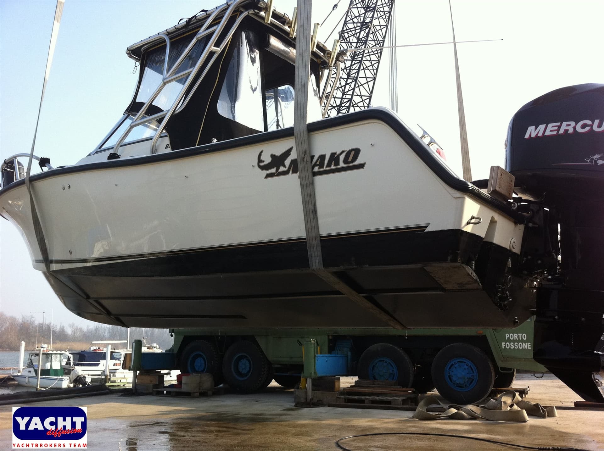 Mako Marine Mako 215 Wa - Detail View 1 Mako Marine Mako 215 Wa - Detail View 1