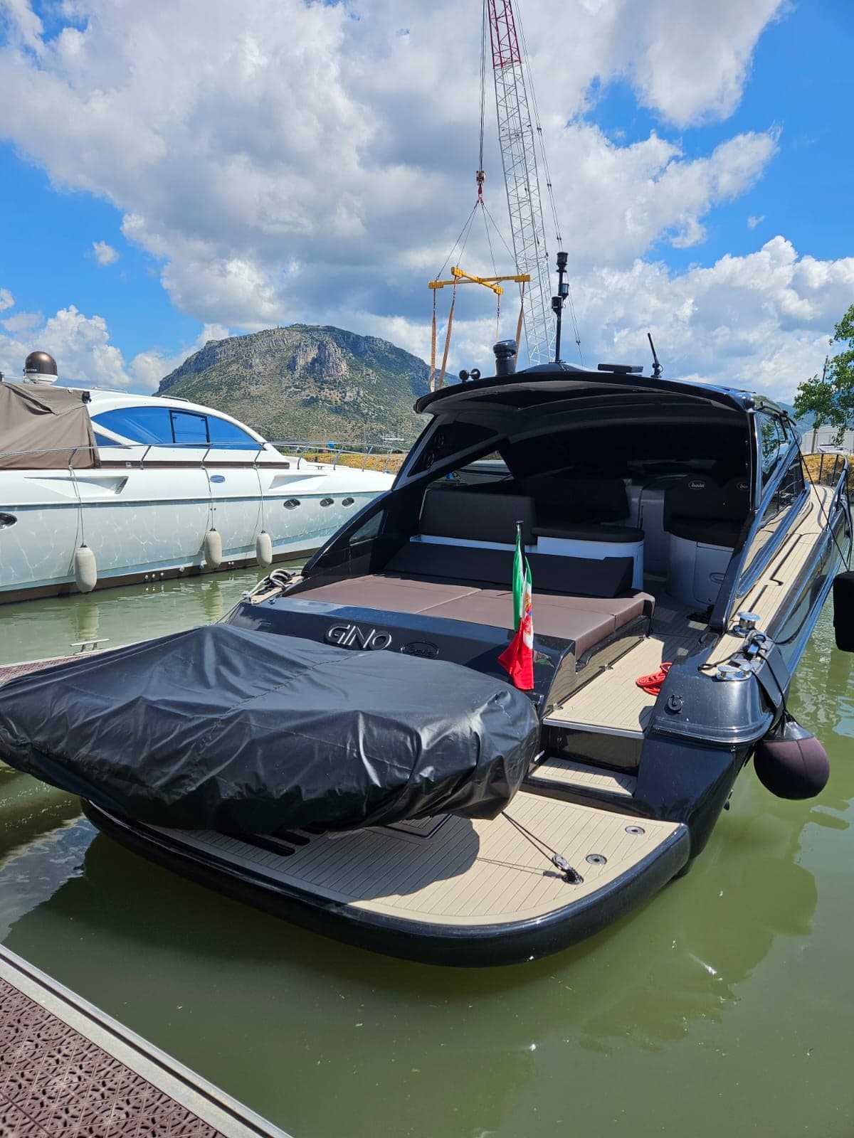 Baia Flash 48 - Detail View 1 Baia Flash 48 - Detail View 1