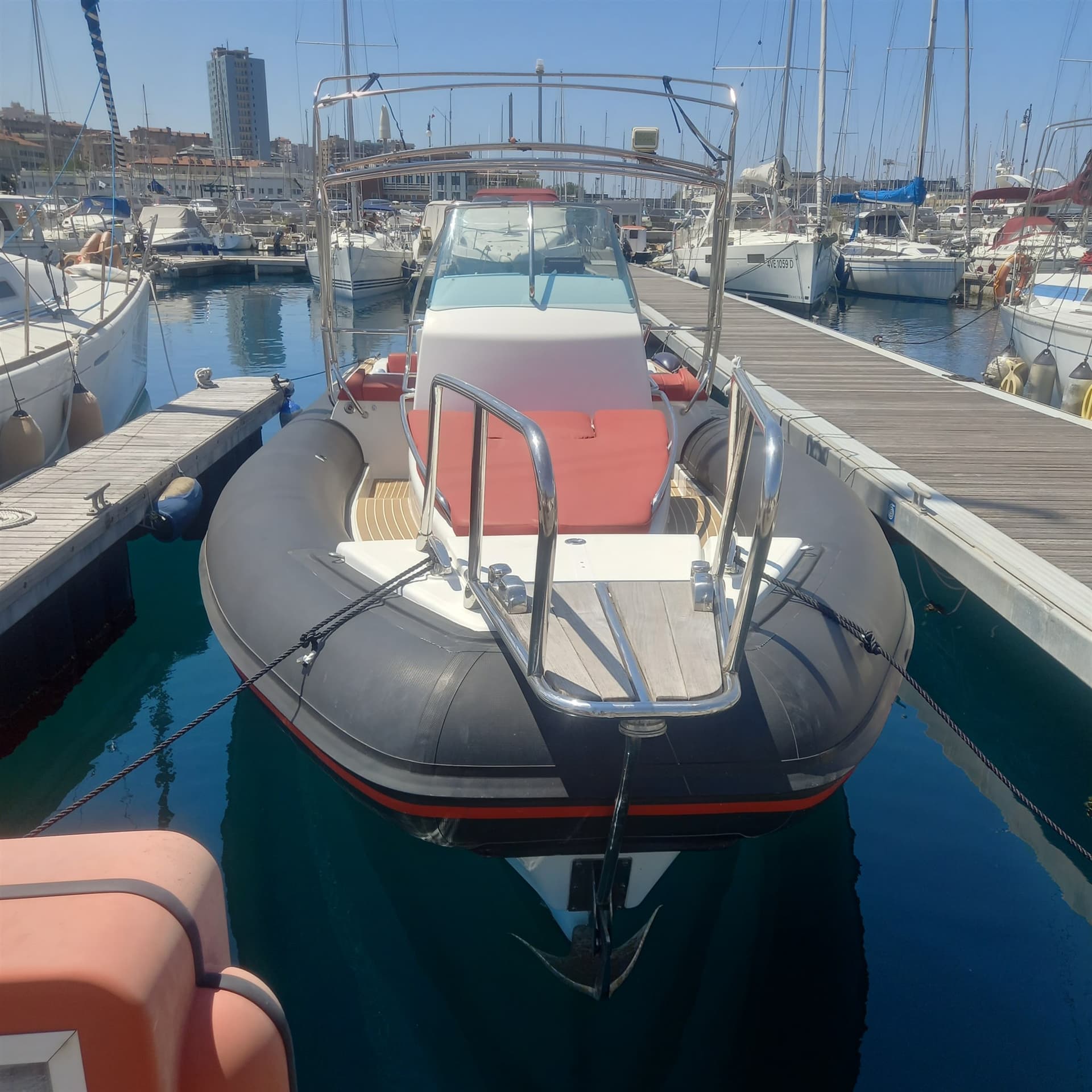 Pirelli Pzero P1000 Cabin - Interior View Pirelli Pzero P1000 Cabin - Interior View