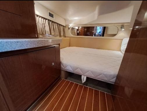 Regal Marine 3760 Commodore usato - foto hero 12