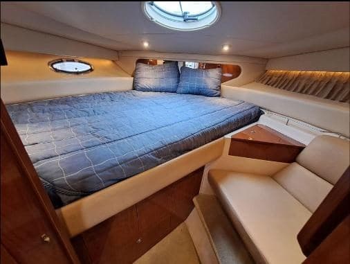 Regal Marine 3760 Commodore usato - foto hero 14
