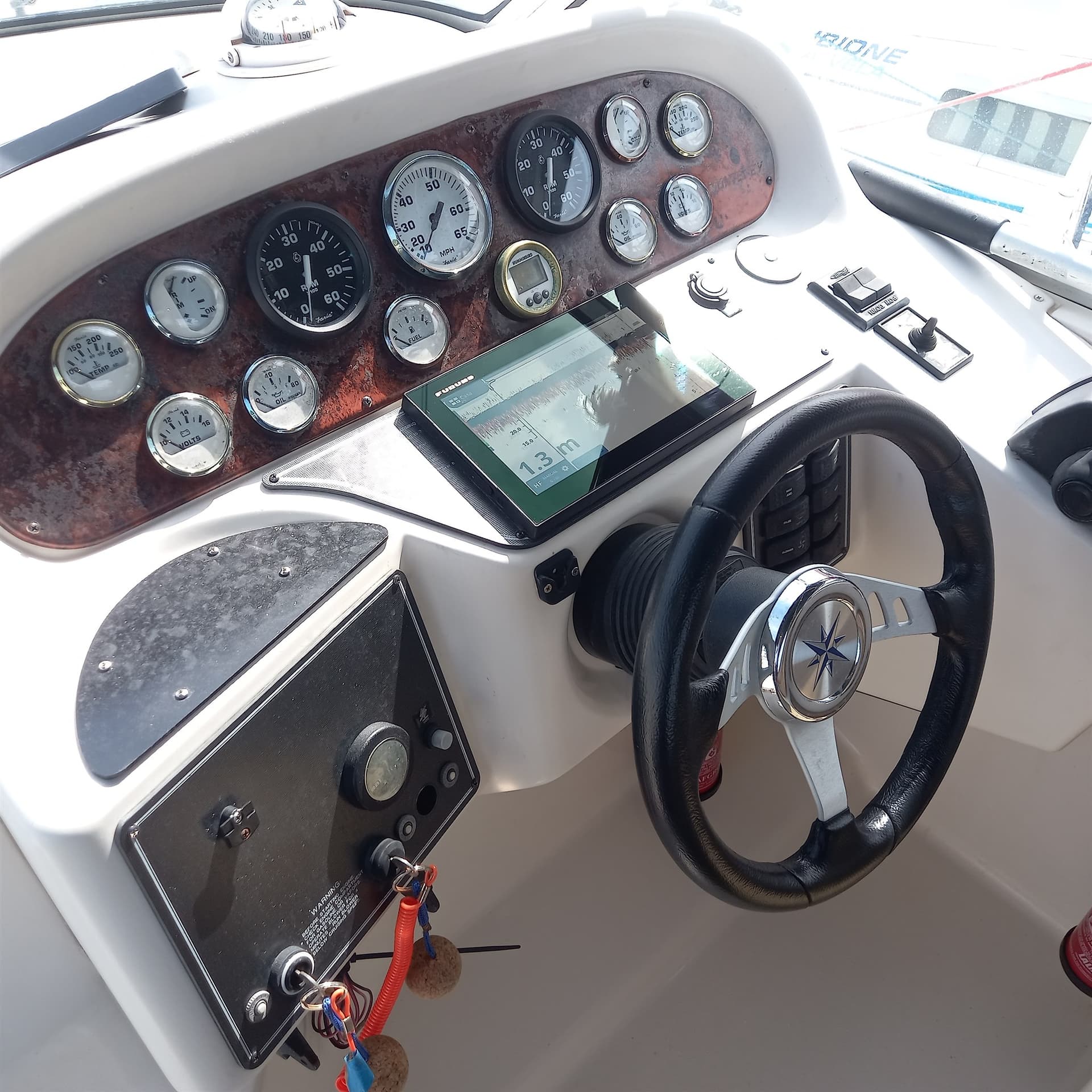 Monterey Boats 276 Cruiser - Interior View Monterey Boats 276 Cruiser - Interior View