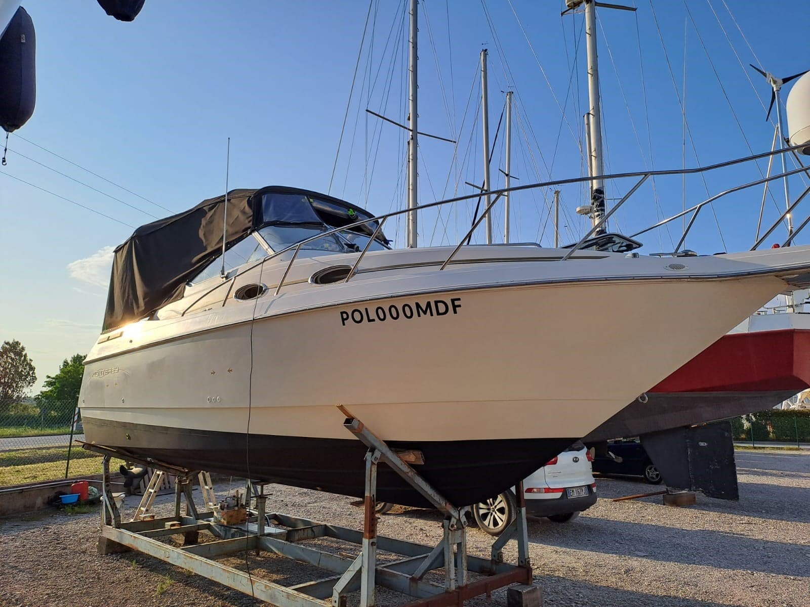 Monterey Boats 276 Cruiser - Detail View 1 Monterey Boats 276 Cruiser - Detail View 1