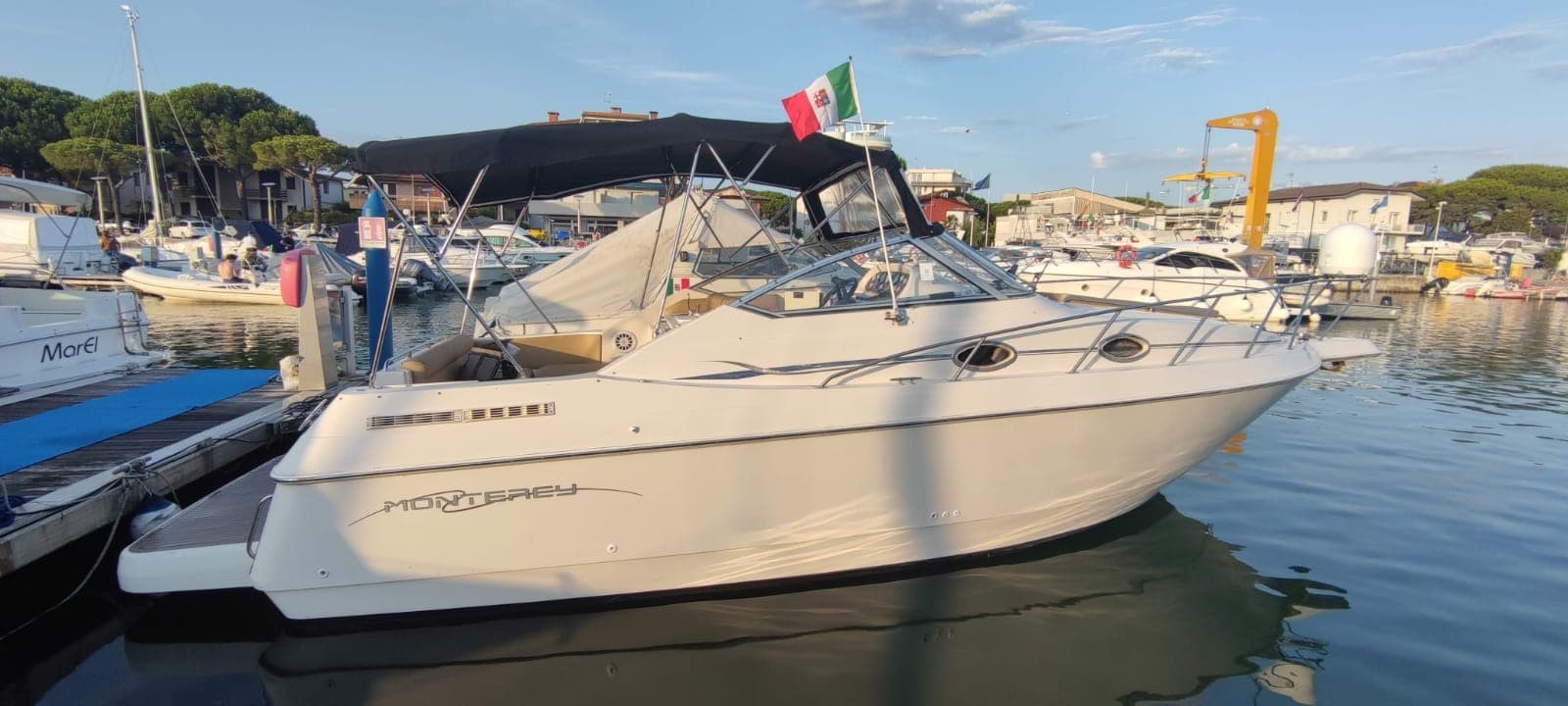 Monterey Boats 276 Cruiser - Main View Monterey Boats 276 Cruiser - Main View