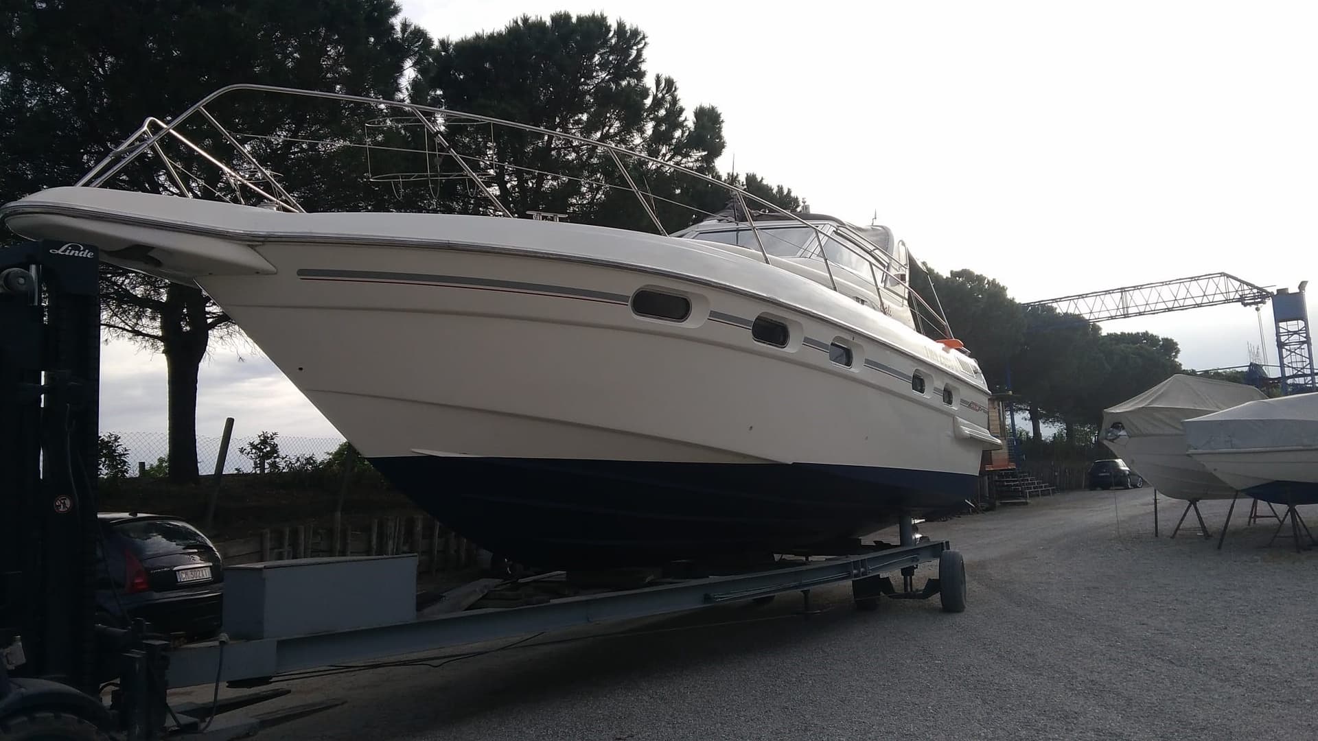 Sealine Sealine 365 - Deck View Sealine Sealine 365 - Deck View