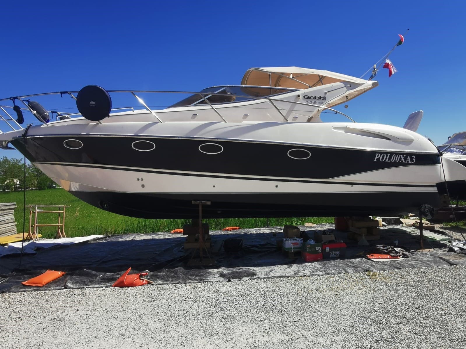 Gobbi 335 Sc - Detail View 1 Gobbi 335 Sc - Detail View 1