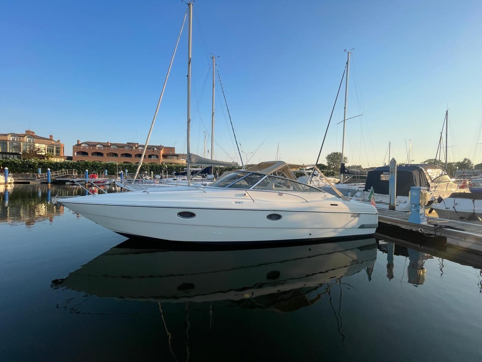 Cranchi Acquamarina 31 - Main View Cranchi Acquamarina 31 - Main View