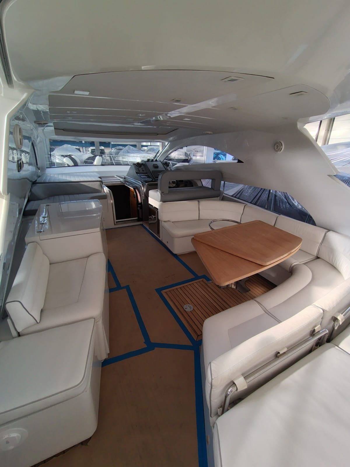 Rizzardi Cr 55 Incredibile - Interior View Rizzardi Cr 55 Incredibile - Interior View