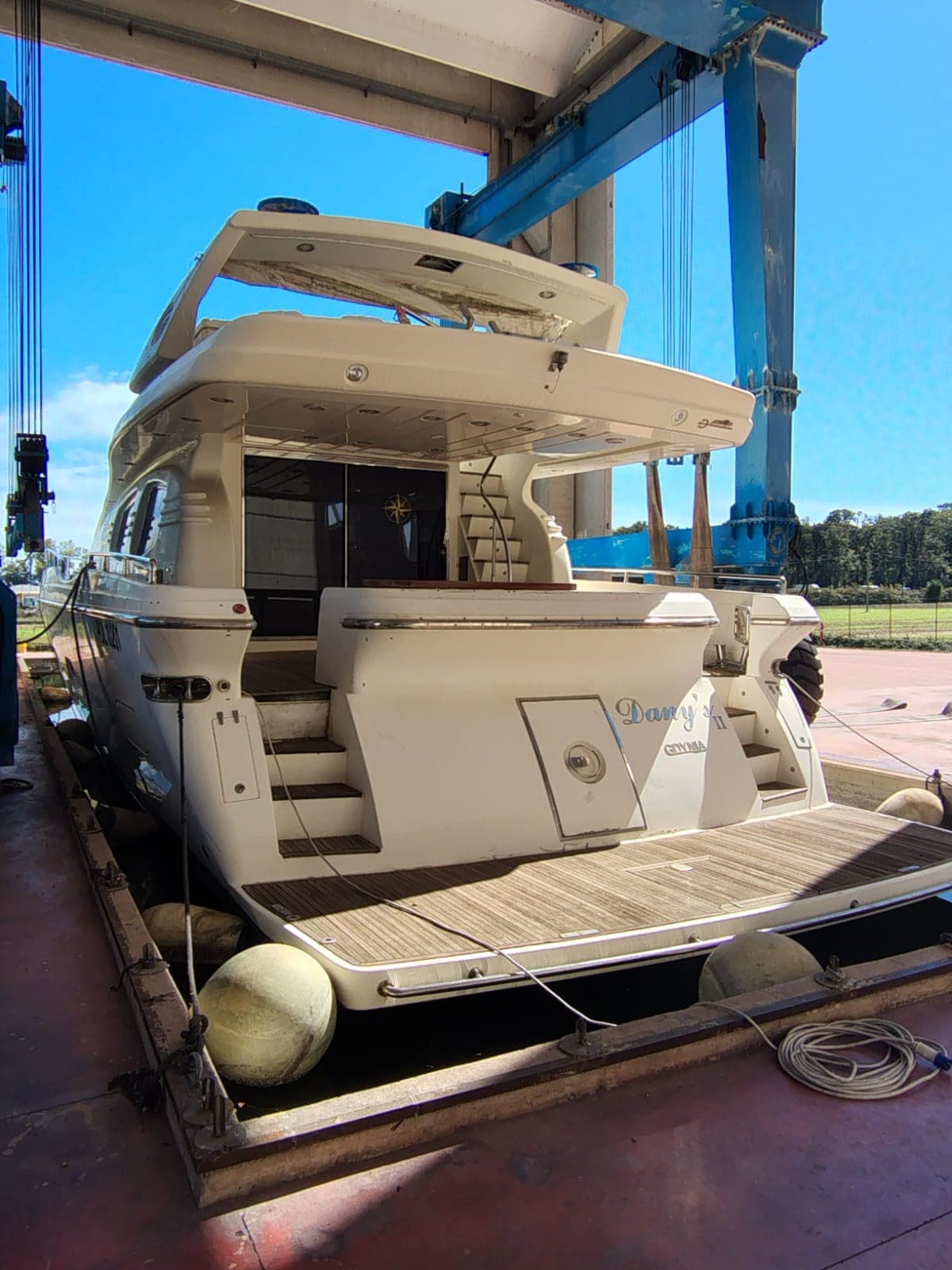 Posillipo-Rizzardi Technema 65 - Detail View 1 Posillipo-Rizzardi Technema 65 - Detail View 1