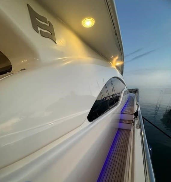 Ferretti Yachts Ferretti 680 - Deck View Ferretti Yachts Ferretti 680 - Deck View