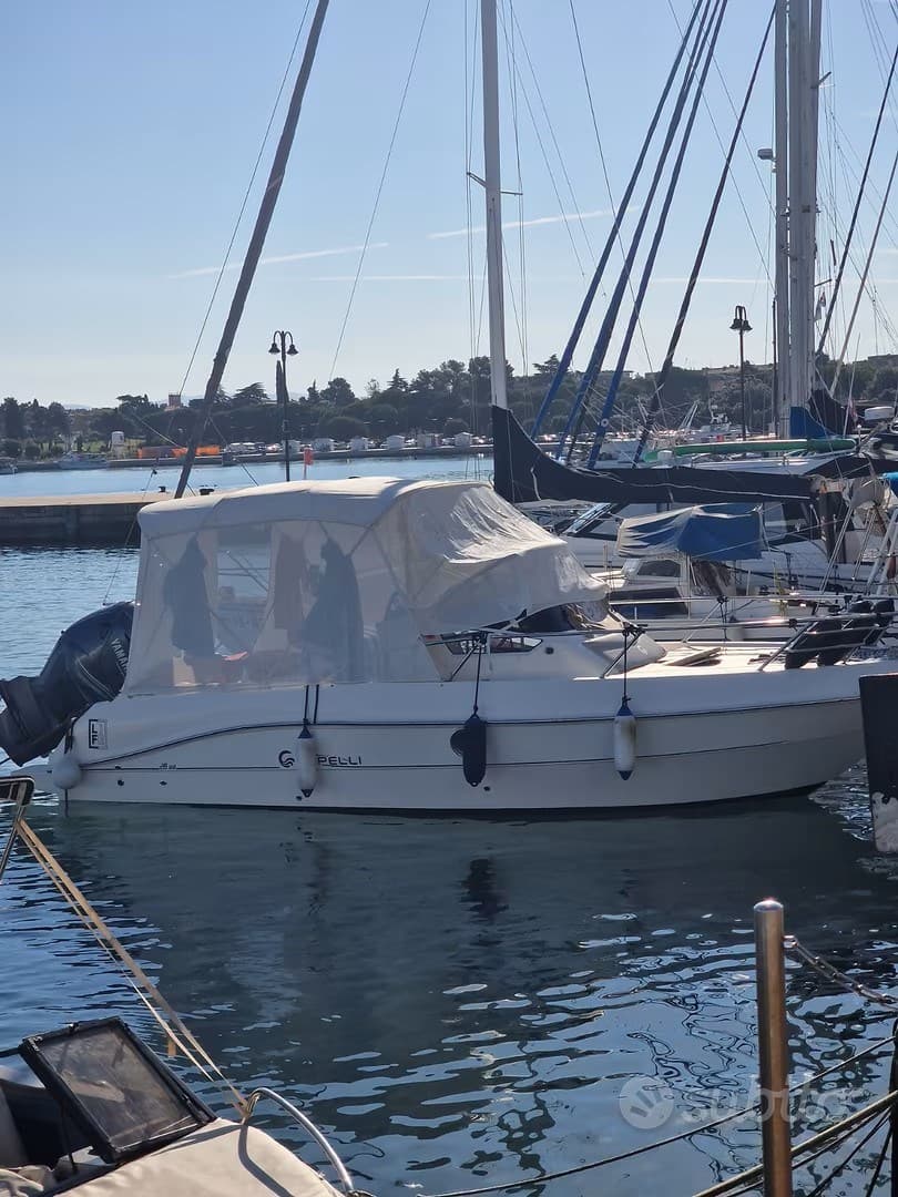 Capelli Cap 28 Wa - Deck View Capelli Cap 28 Wa - Deck View