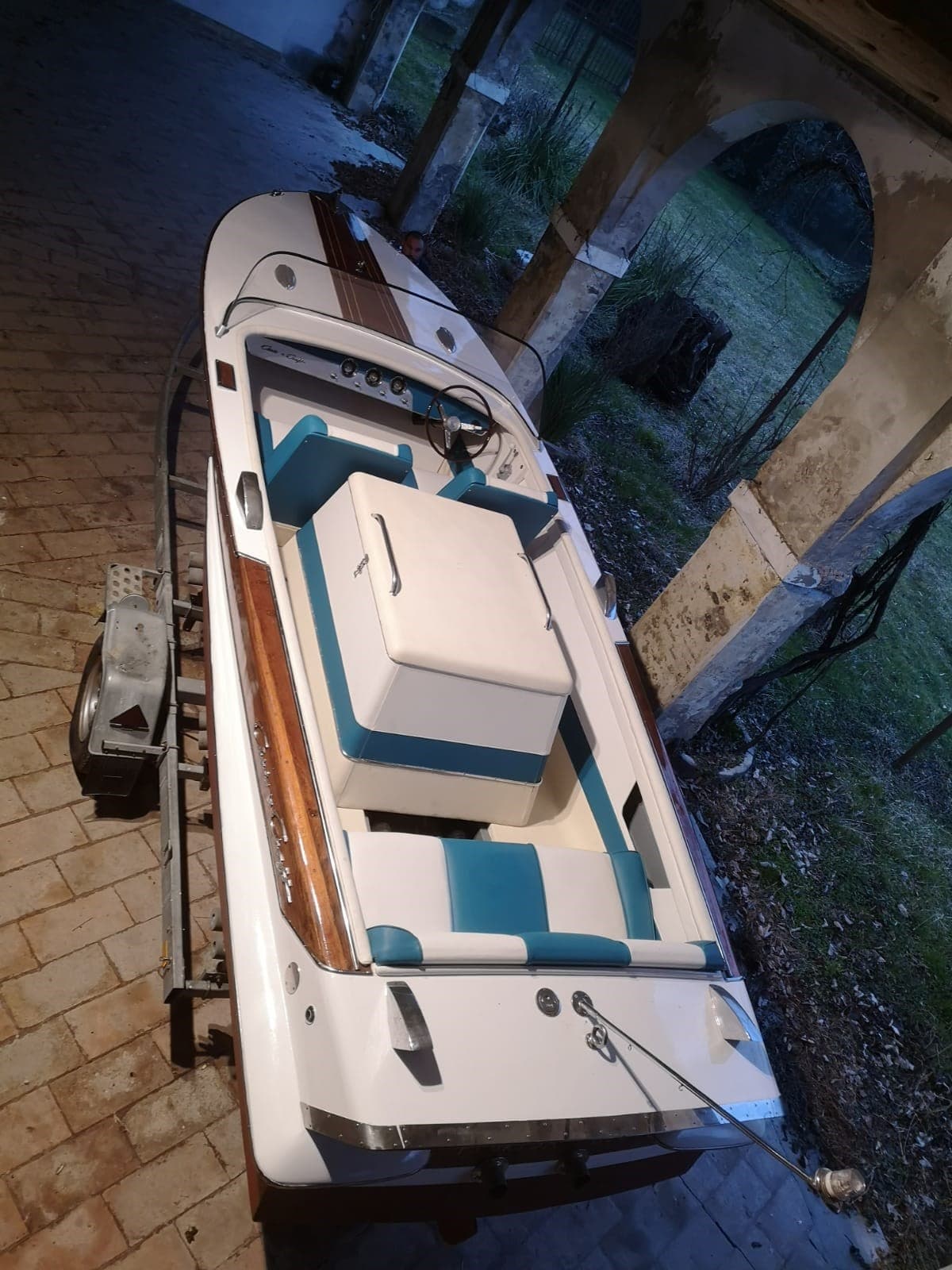 Chris Craft Super Sport 21 - Detail View 1 Chris Craft Super Sport 21 - Detail View 1