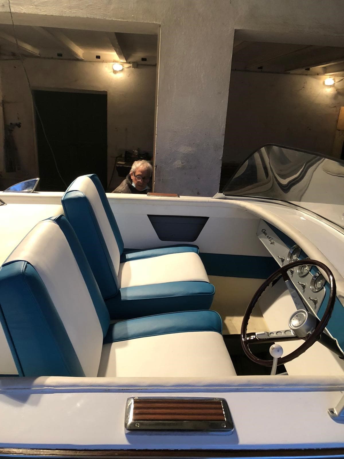 Chris Craft Super Sport 21 - Interior View Chris Craft Super Sport 21 - Interior View