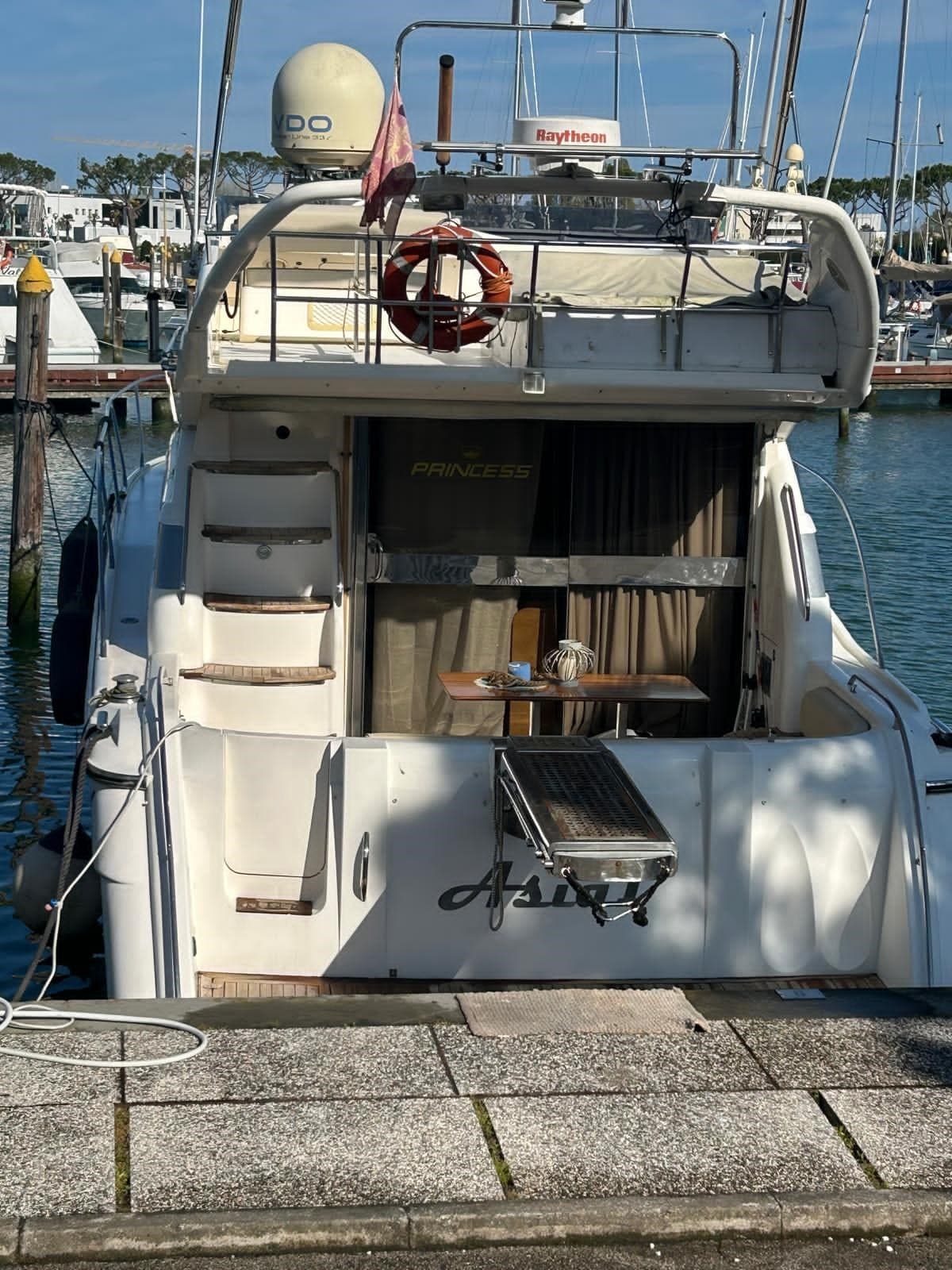 Princess Yachts 440 Fly gebraucht - Detail 3