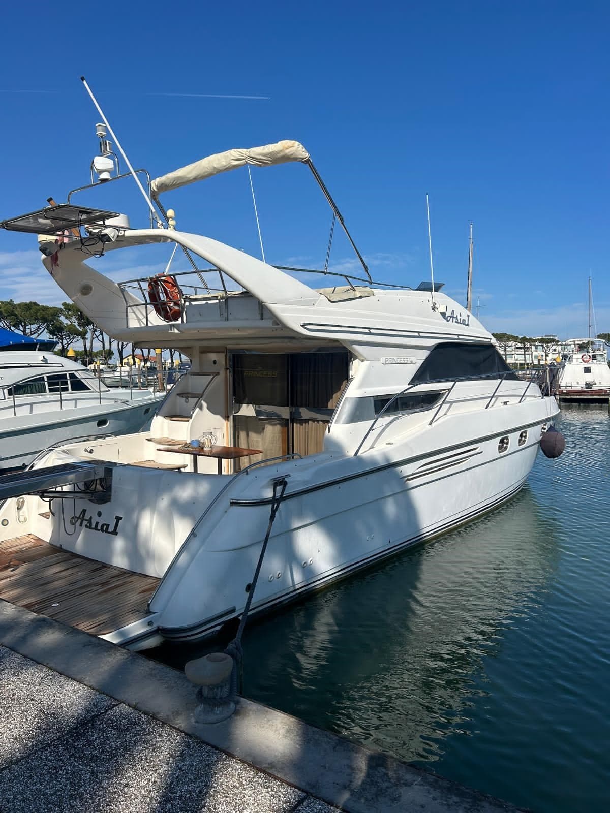 Princess Yachts 440 Fly usato - dettaglio 1