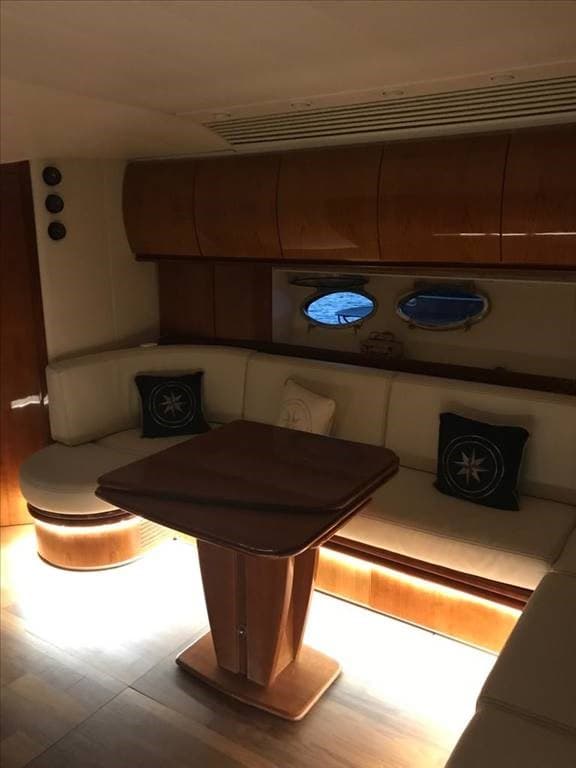 Pershing Pershing 54' - Deck View Pershing Pershing 54' - Deck View