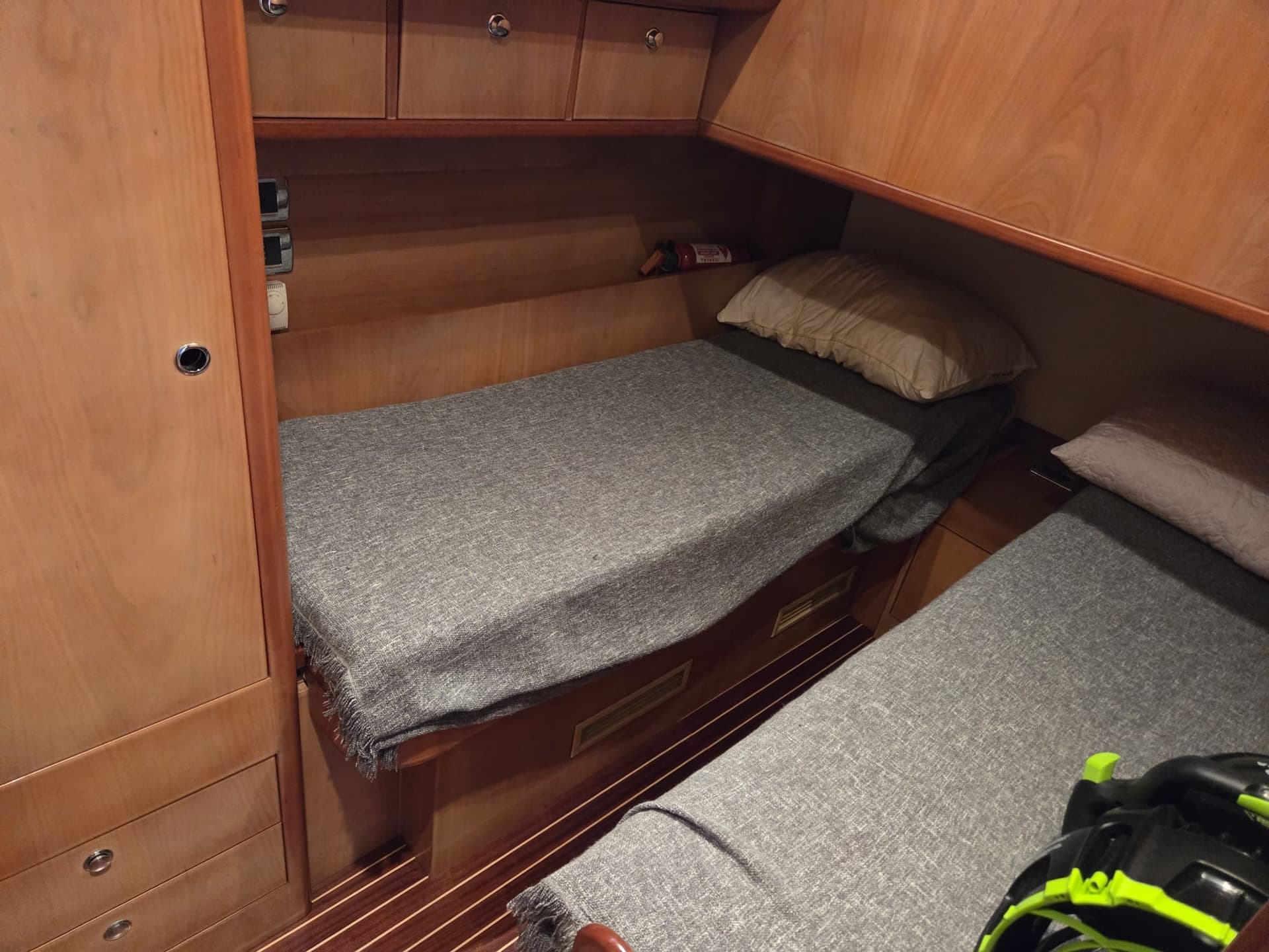 Di Donna SERAPO 42 CABIN HT used - hero image 9