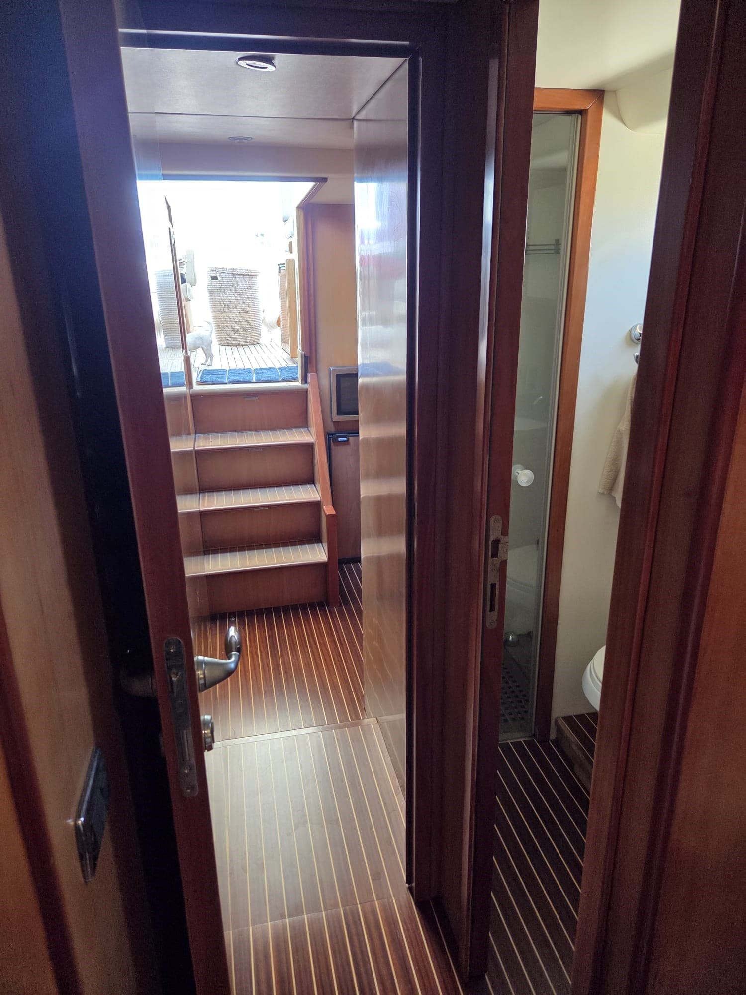 Di Donna SERAPO 42 CABIN HT used - hero image 7