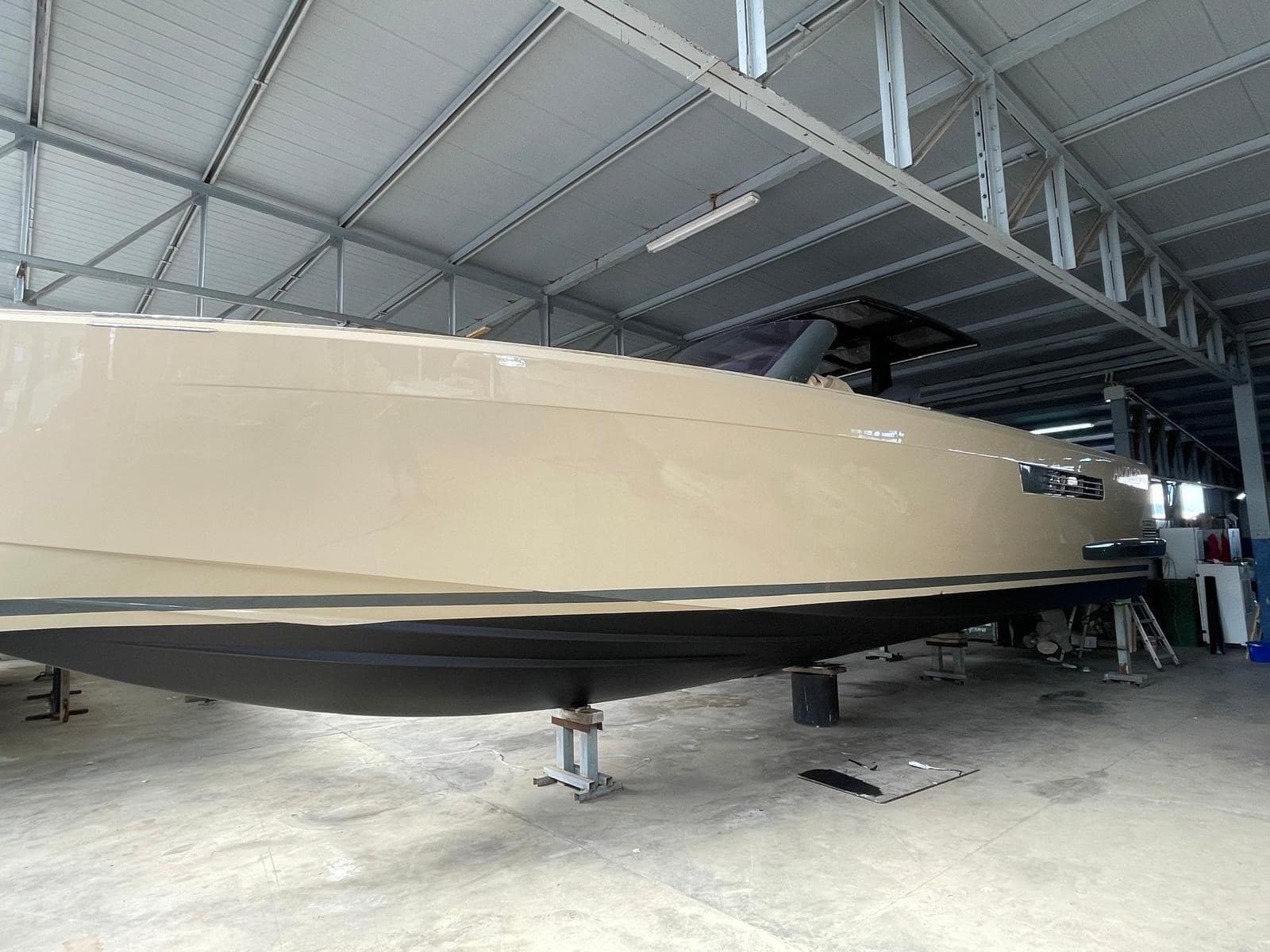 Fjord 40 Open used - detail 1