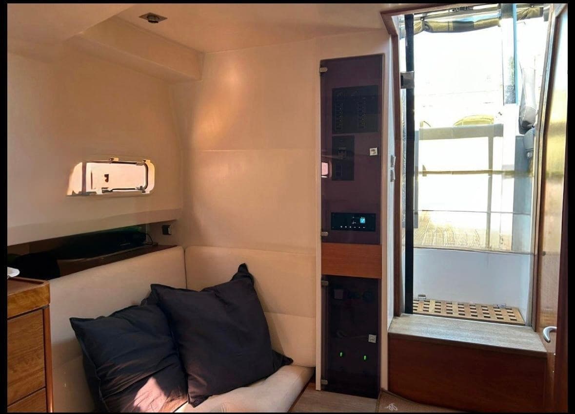 Fjord 40 Open used - detail 4