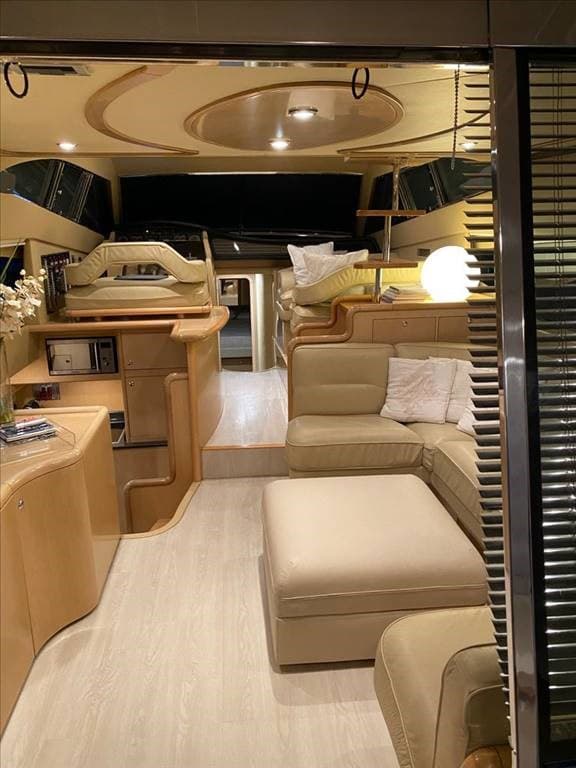 Ferretti Yachts Ferretti 530 - Detail View 1 Ferretti Yachts Ferretti 530 - Detail View 1