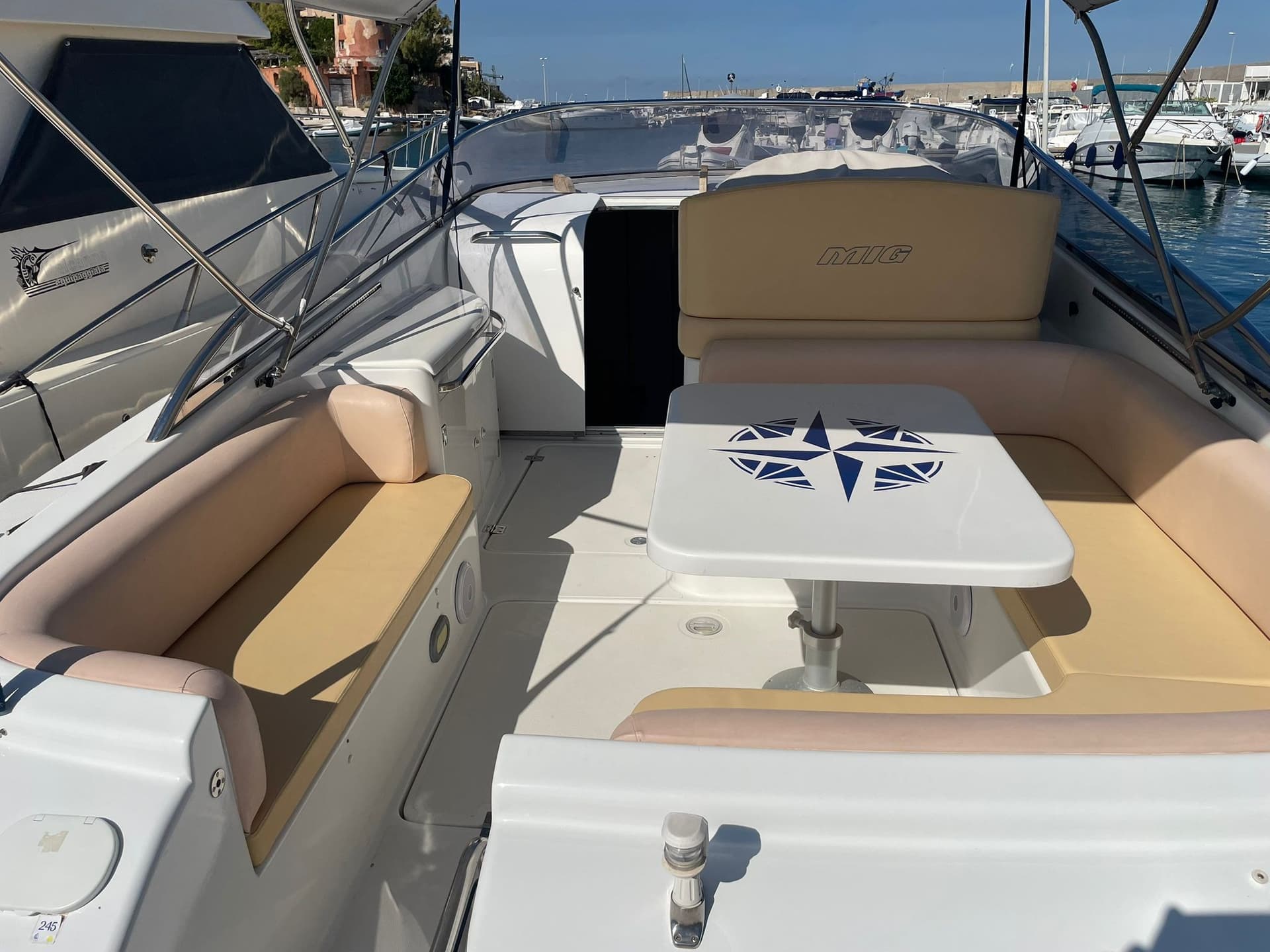 Marine Yachting Mig 38 used - detail 3