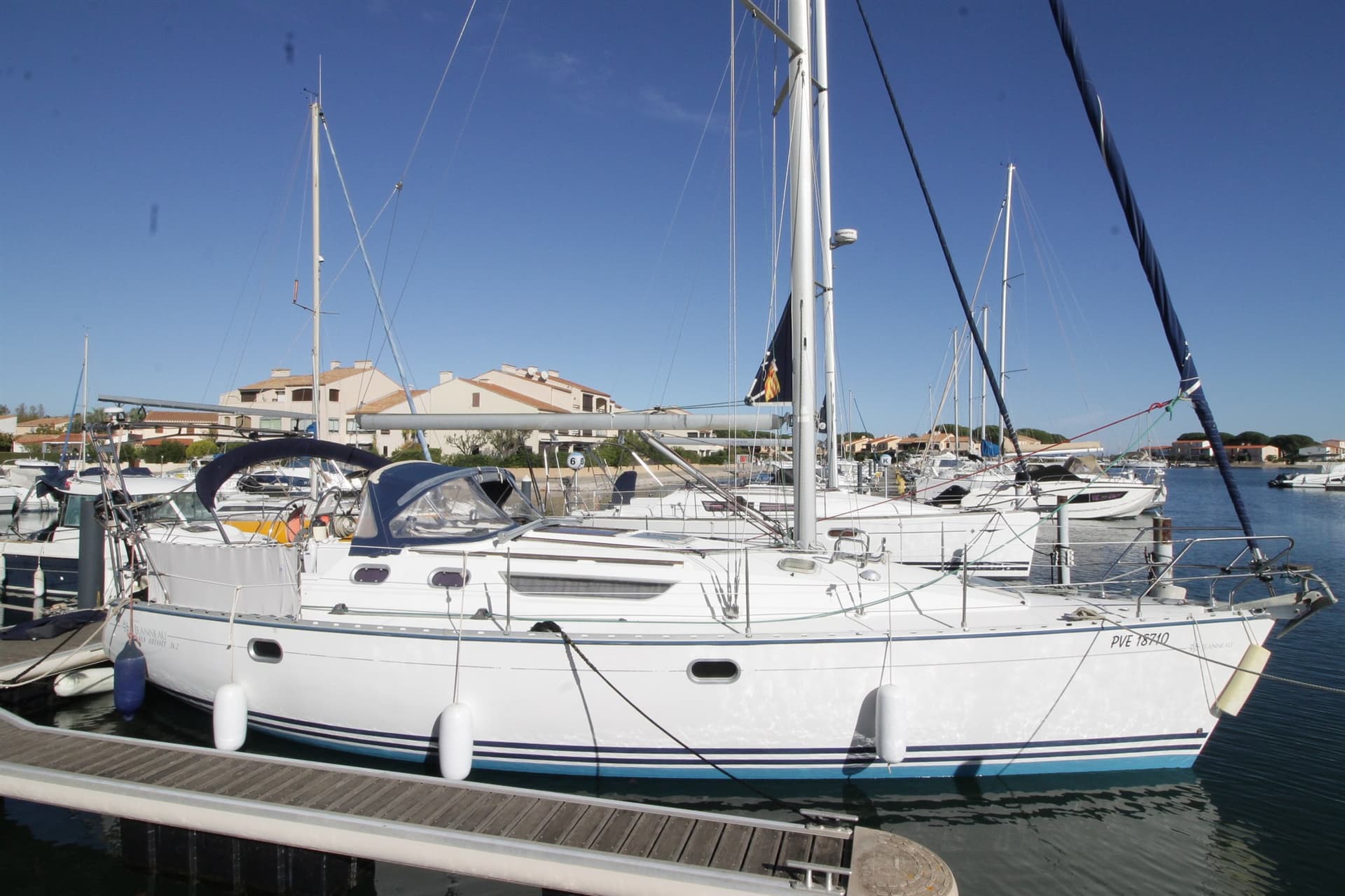 Jeanneau Sun Odyssey 36.2 - Detail View 1 Jeanneau Sun Odyssey 36.2 - Detail View 1