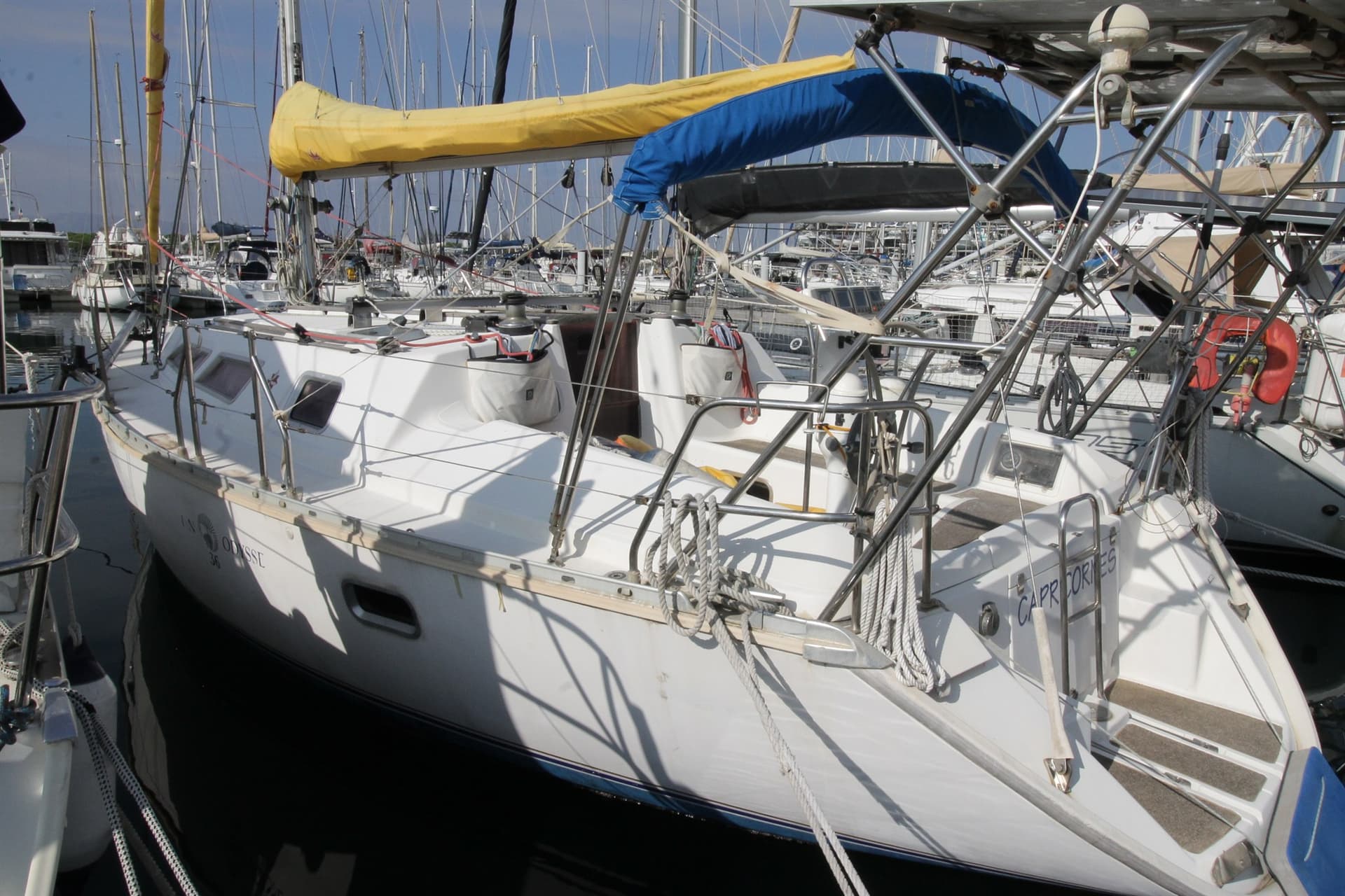 Jeanneau Sun Dance 36 - Detail View 1 Jeanneau Sun Dance 36 - Detail View 1