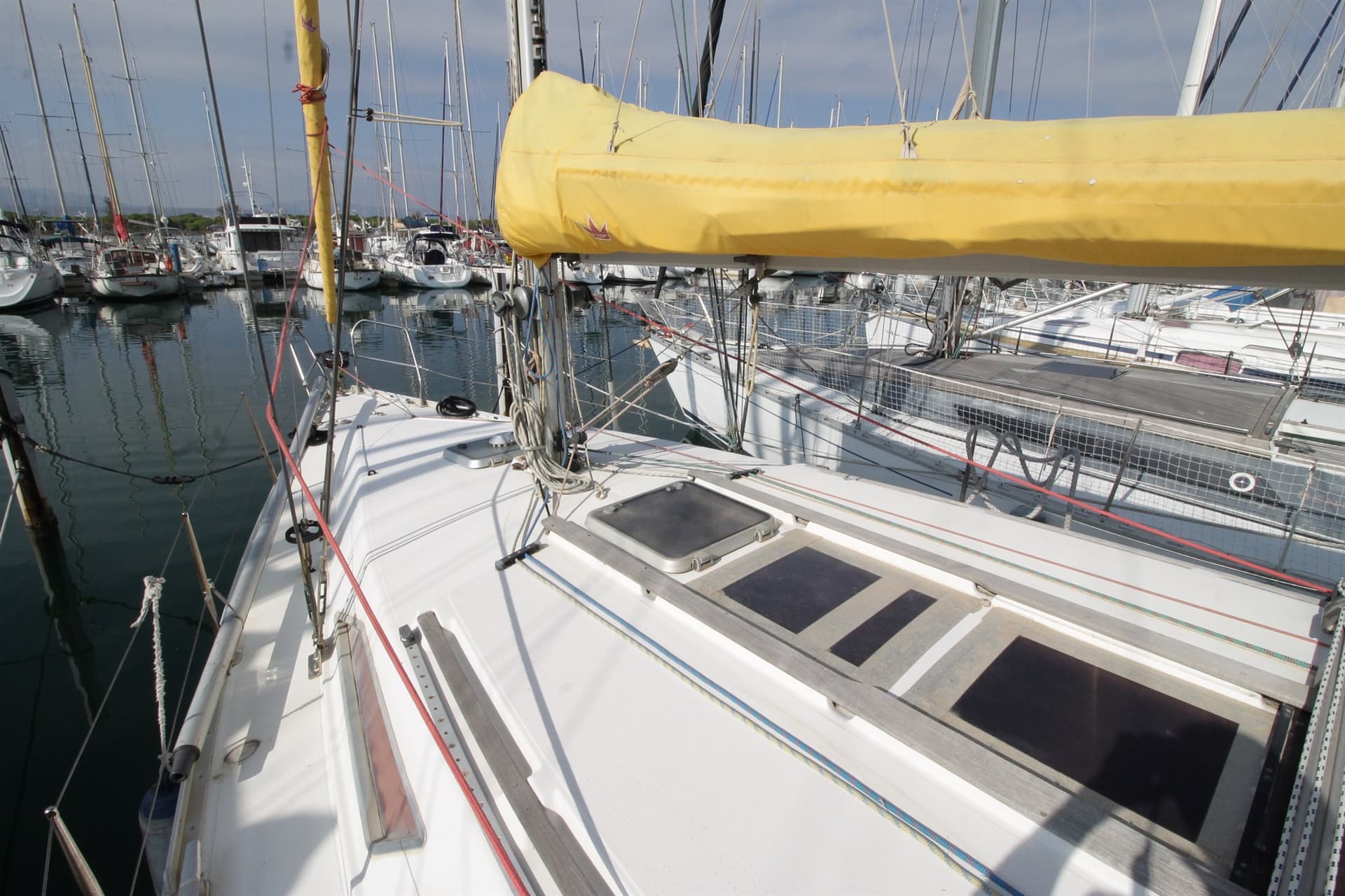 Jeanneau Sun Dance 36 - Deck View Jeanneau Sun Dance 36 - Deck View