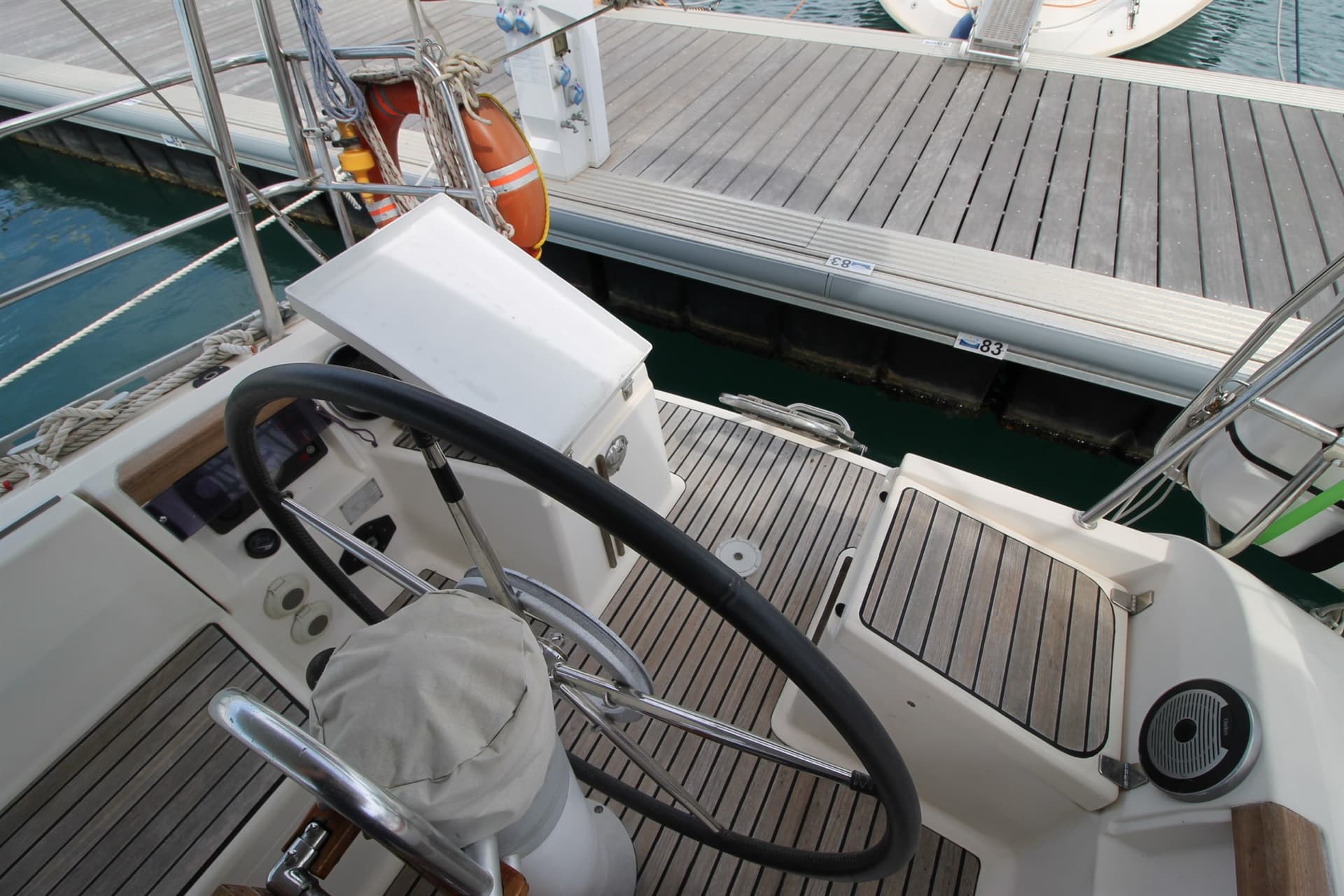 Gib Sea 392 - Deck View Gib Sea 392 - Deck View