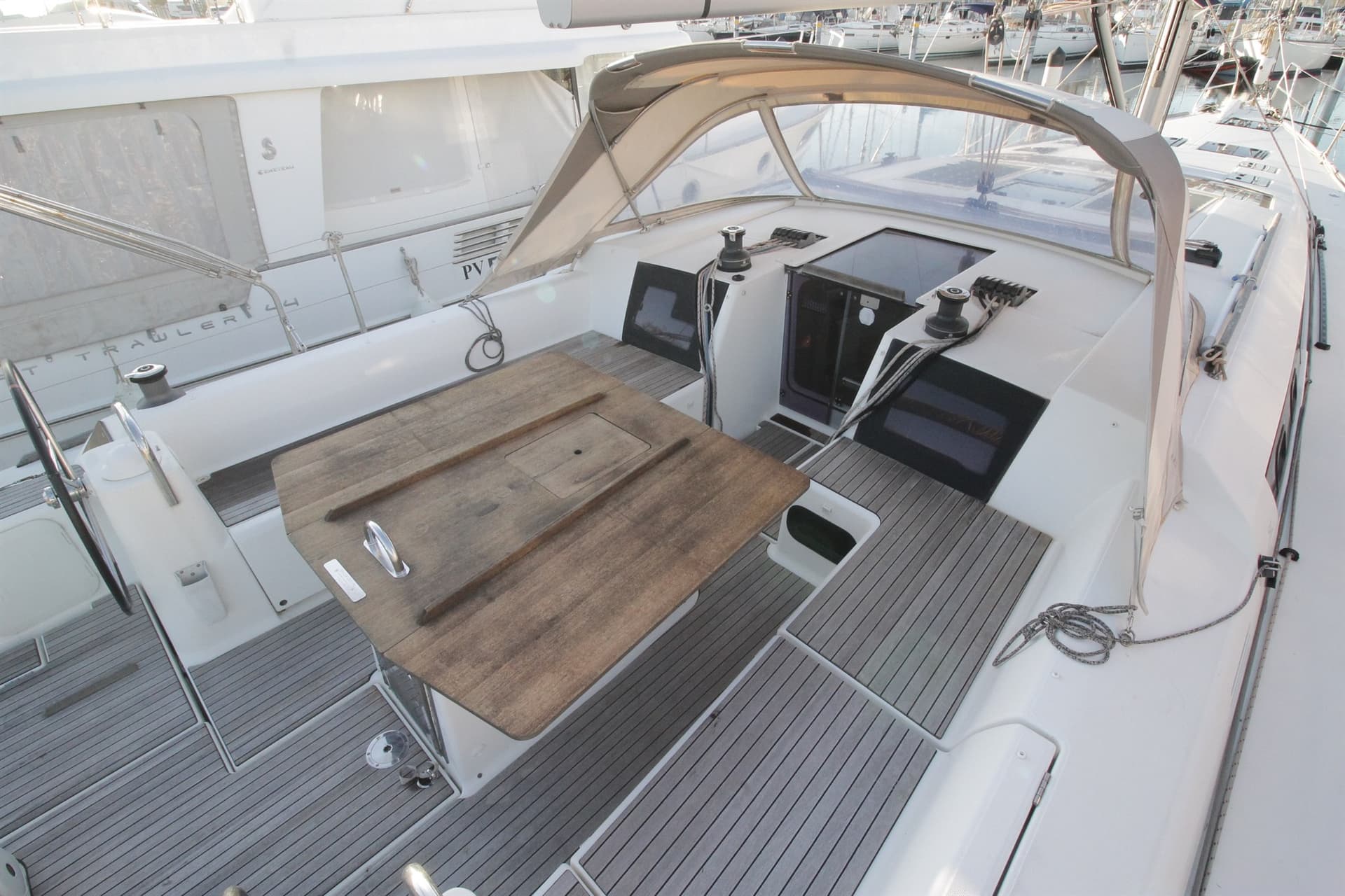Dufour Yachts Dufour 512 - Deck View Dufour Yachts Dufour 512 - Deck View
