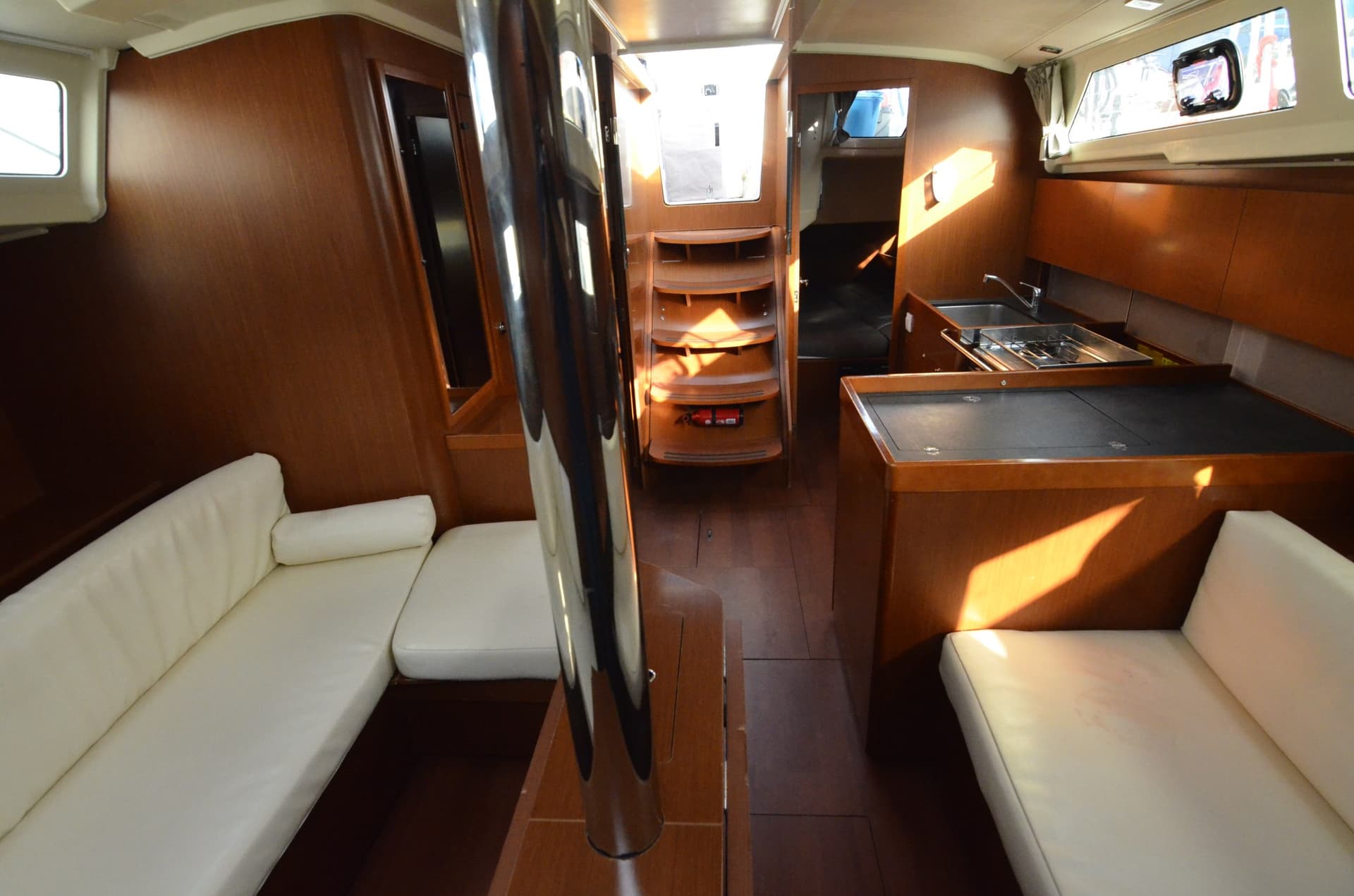 Beneteau Oceanis 41.1 d'occasion - image hero 13