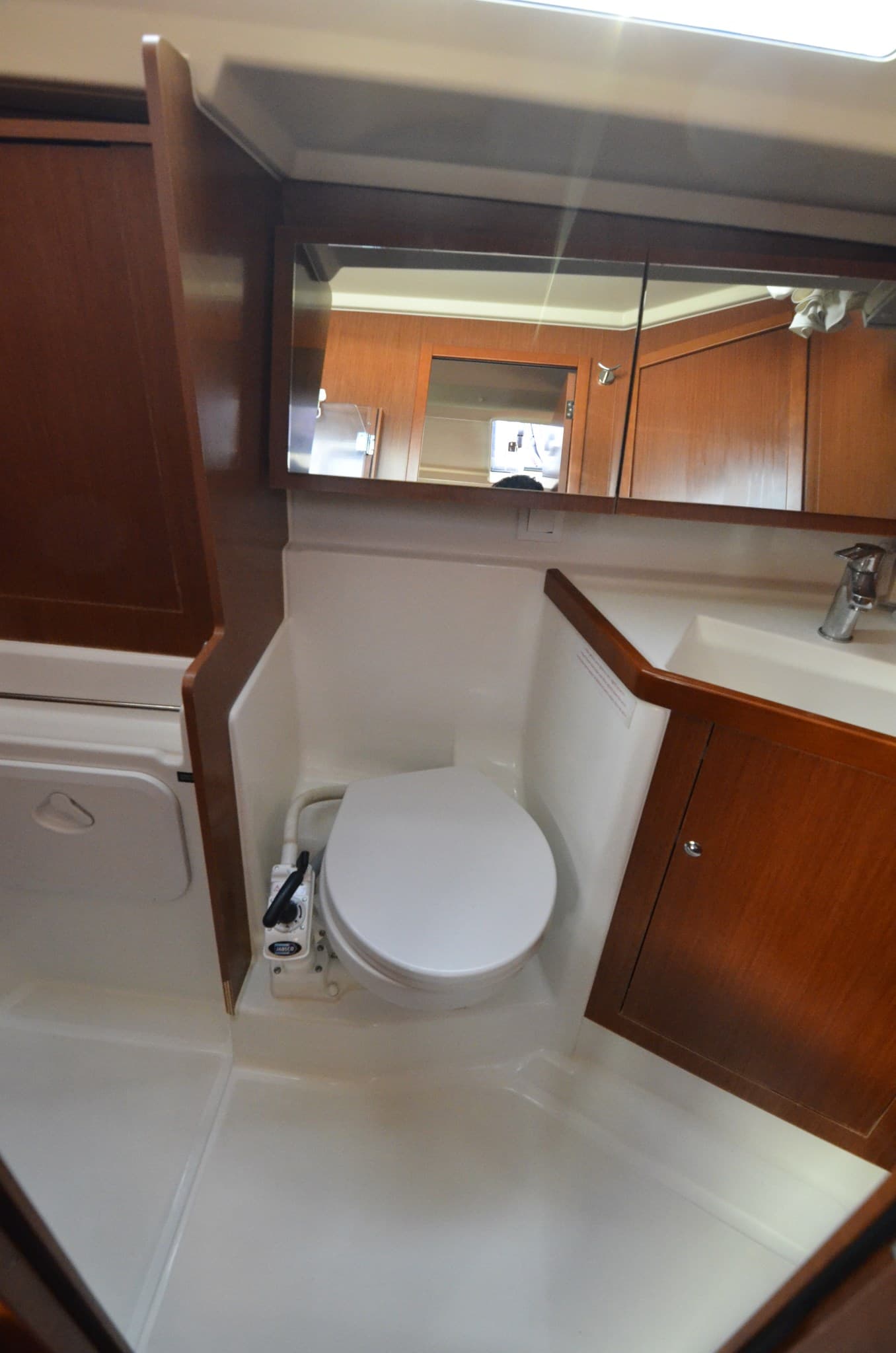Beneteau Oceanis 41.1 d'occasion - image hero 12