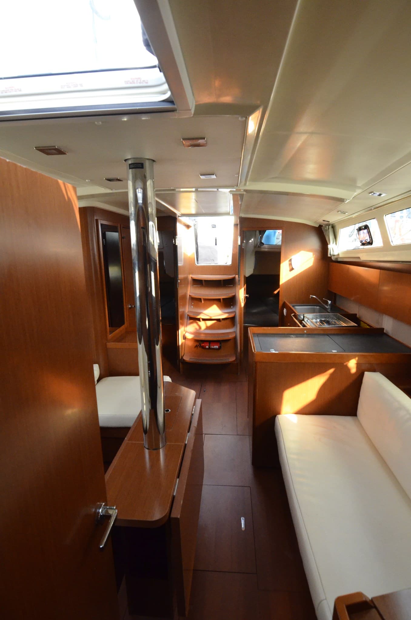 Beneteau Oceanis 41.1 d'occasion - image hero 14