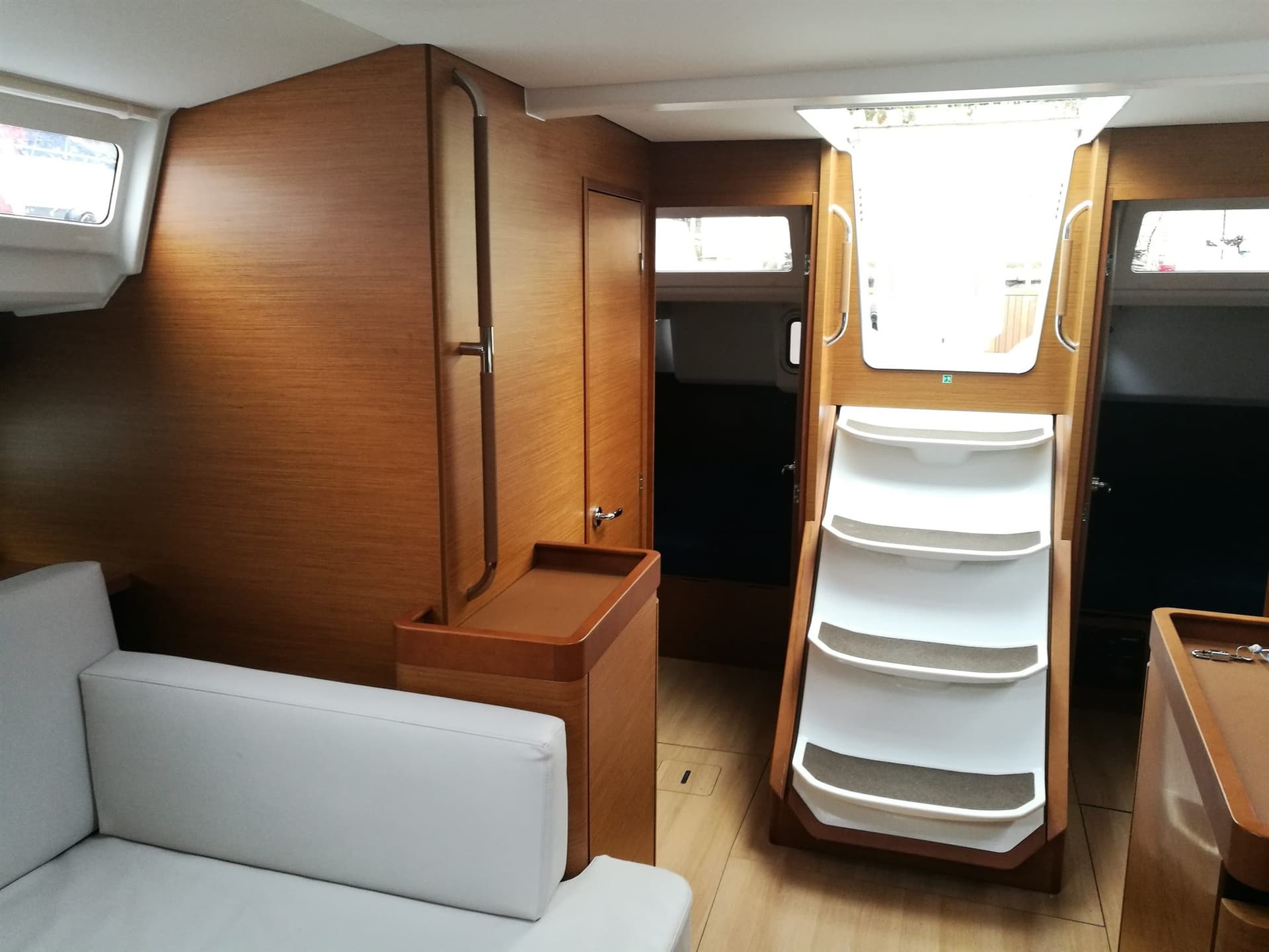 Jeanneau SUN ODYSSEY 440 usato - foto hero 7