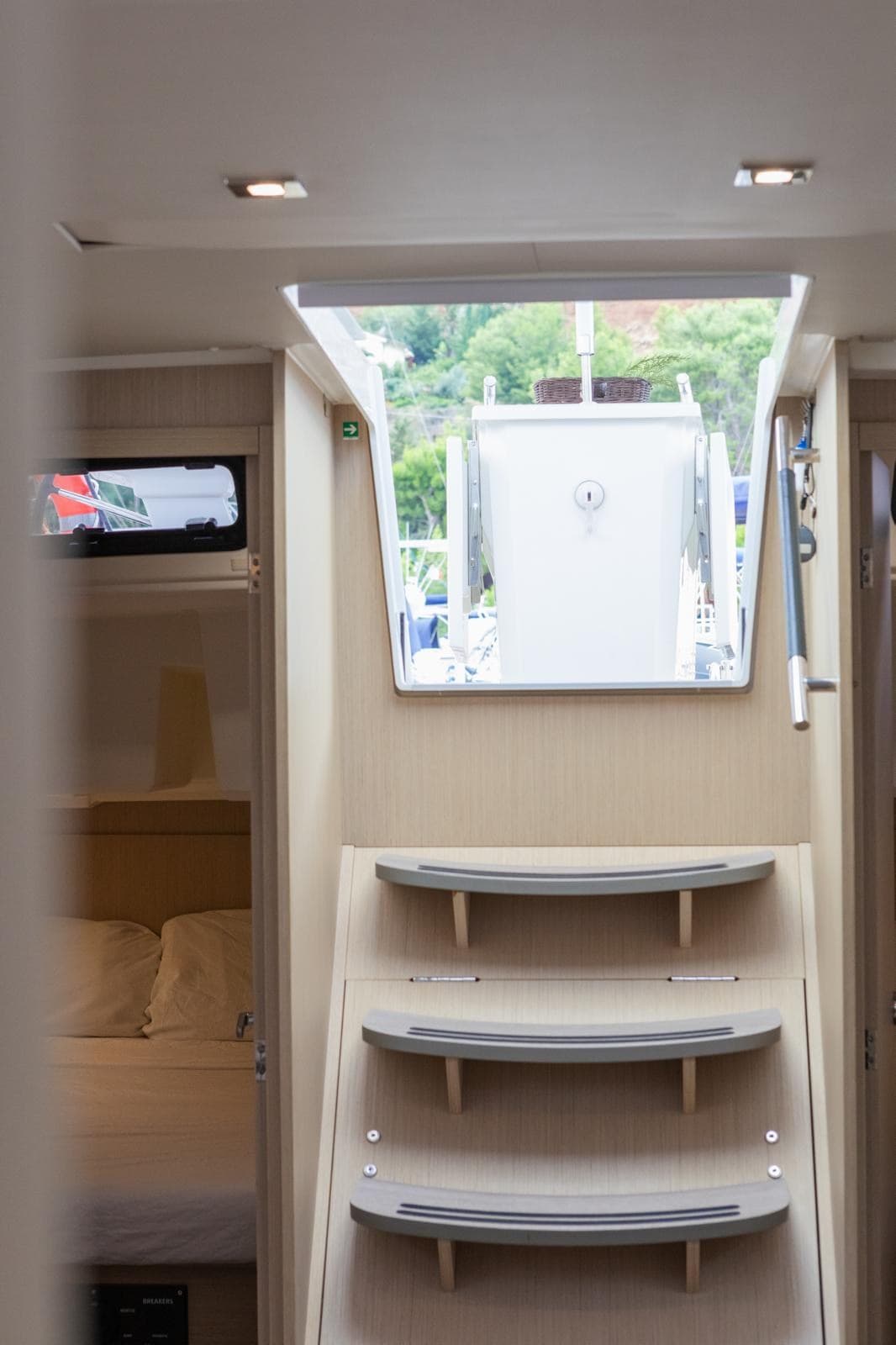 Beneteau OCEANIS 46.1 usato - foto hero 16