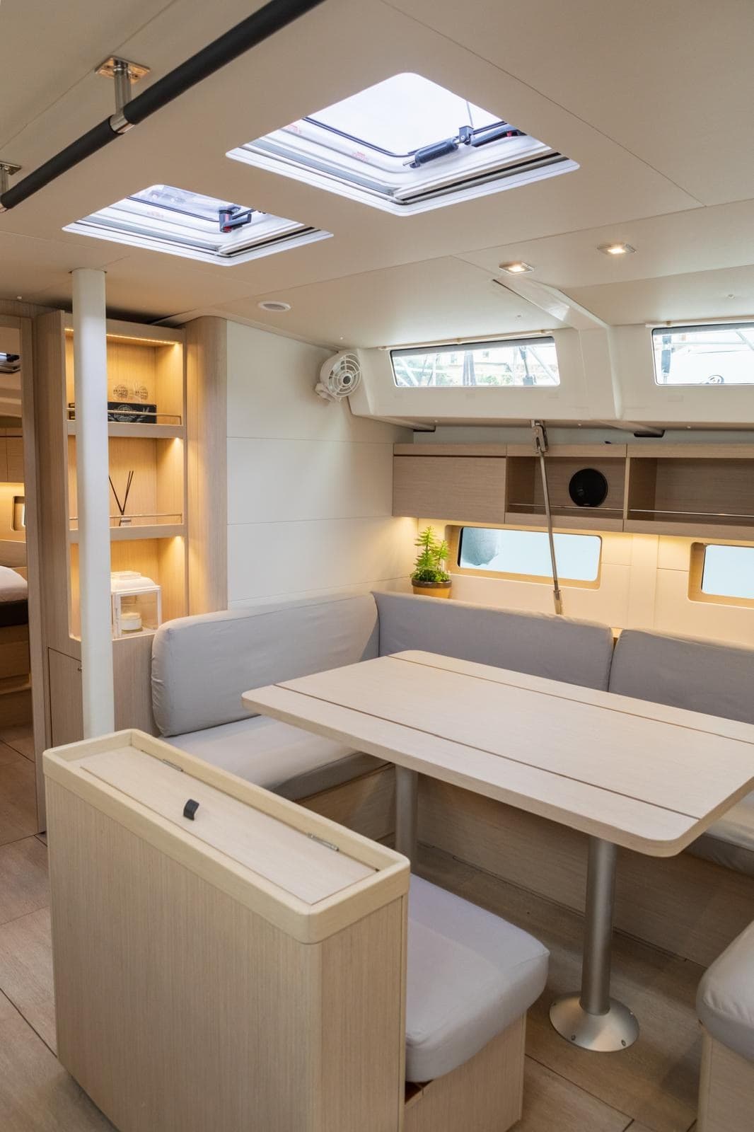 Beneteau OCEANIS 46.1 usato - foto hero 9