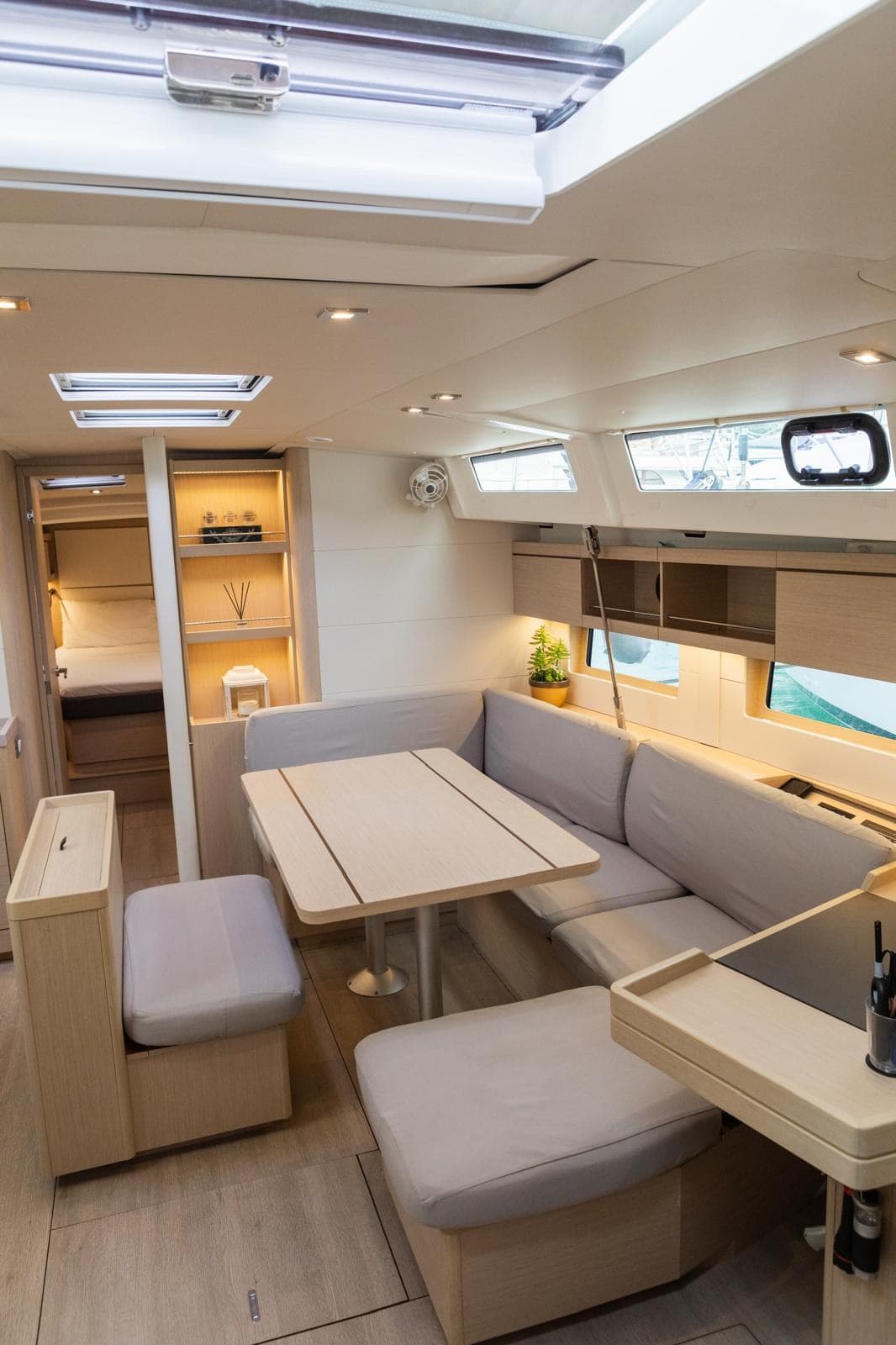 Beneteau OCEANIS 46.1 usato - foto hero 8