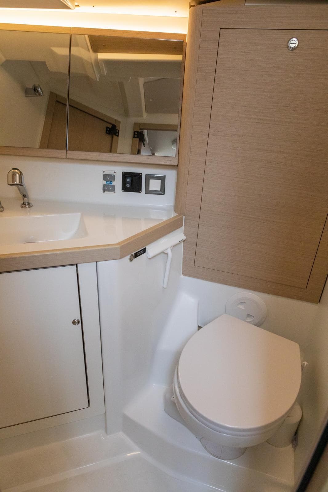 Beneteau OCEANIS 46.1 usato - foto hero 22