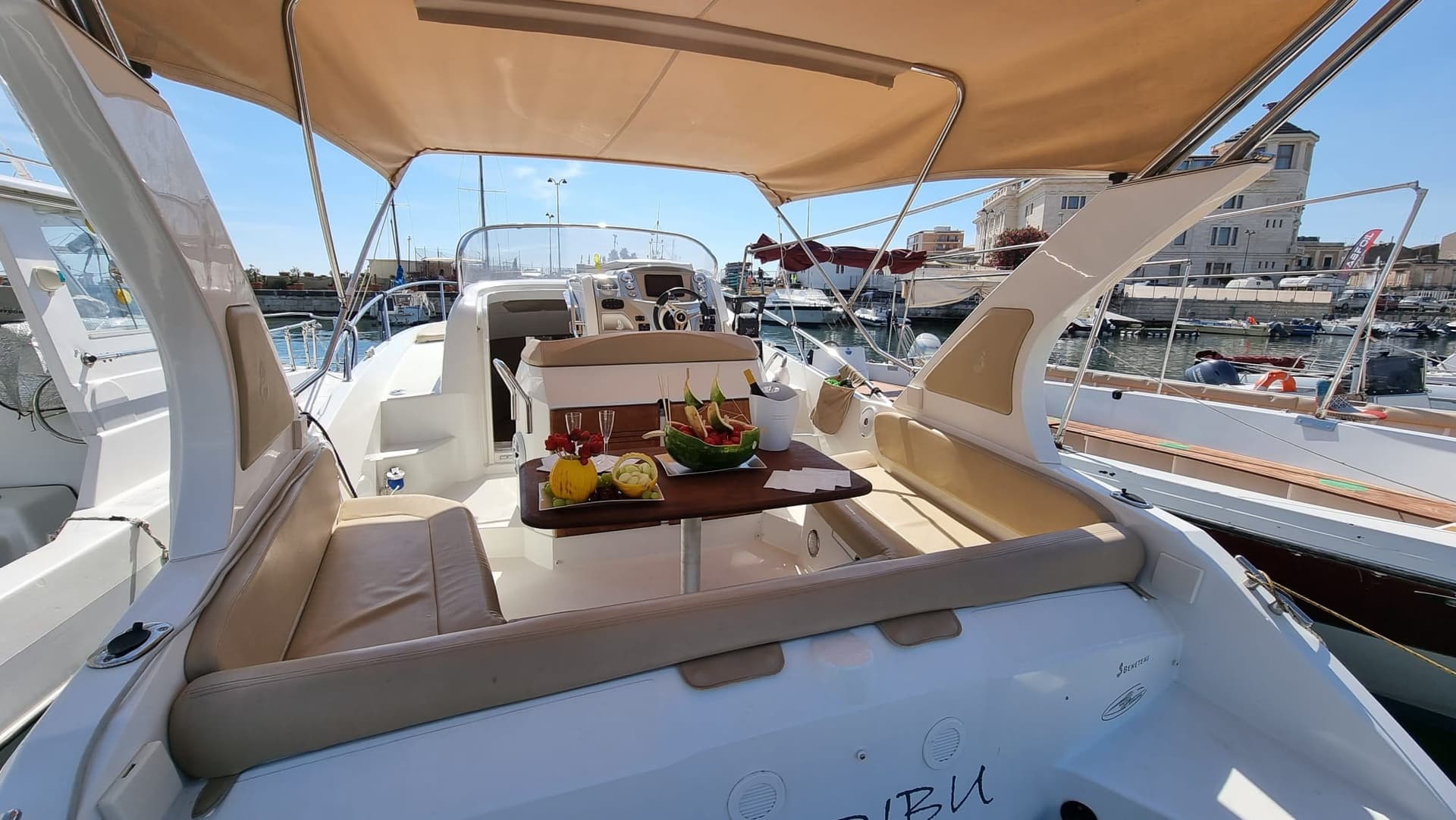 Beneteau Flyer 850 Sun Deck usato - dettaglio 2