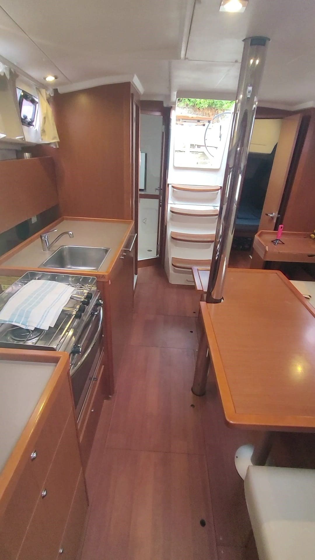 Beneteau OCEANIS 35.1 usato - foto hero 12