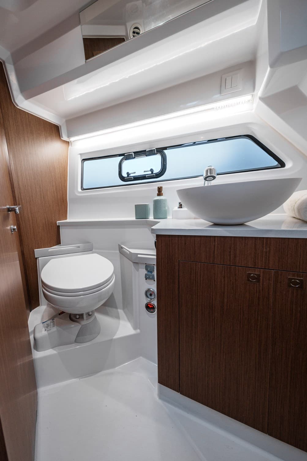 Beneteau Antares 9 md.2025 usato - foto hero 4