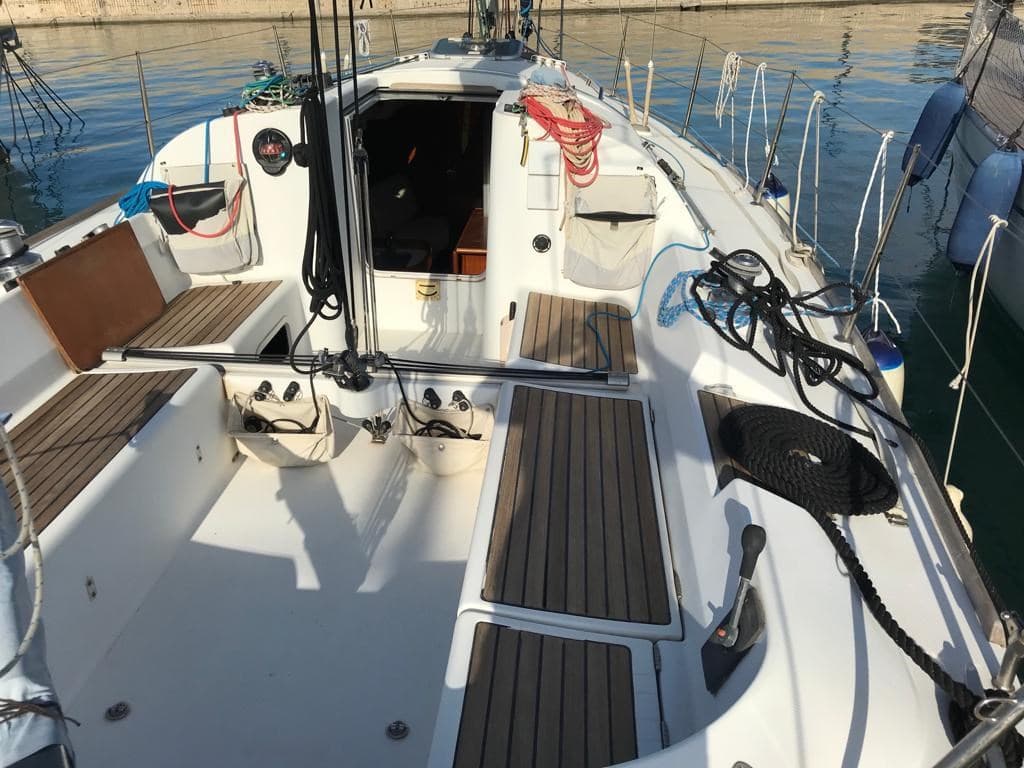 Beneteau First 31.7 - Detail View 1 Beneteau First 31.7 - Detail View 1