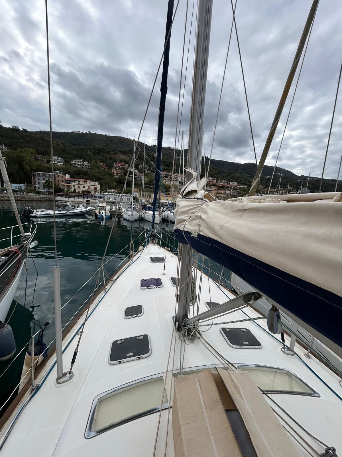 Beneteau Oceanis 473 used - hero image 7