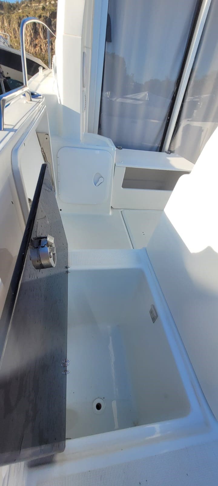 Beneteau Antares 7 Fishing used - detail 4